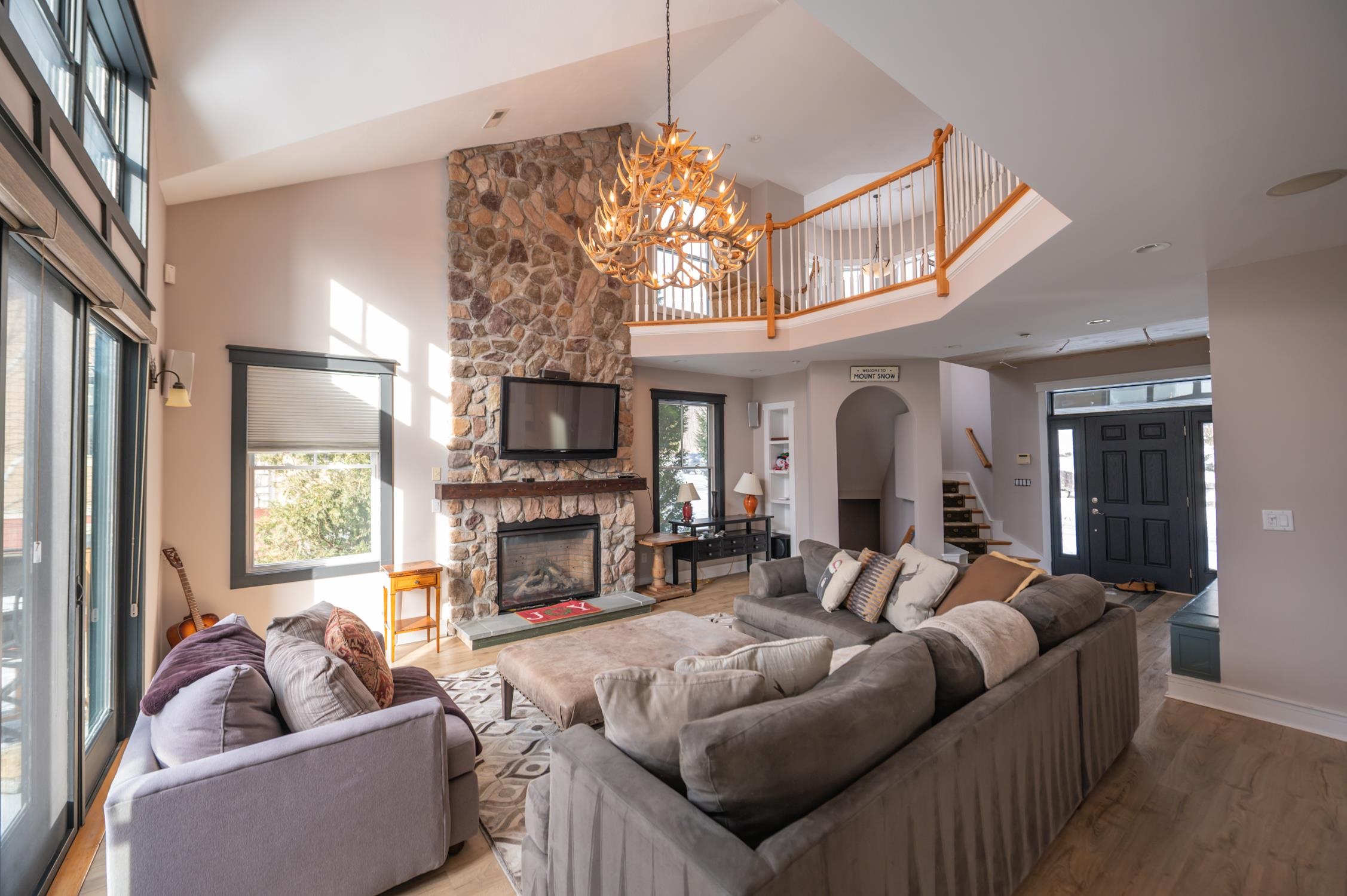 15B Boulder Ridge Dr, Dover, VT 05356