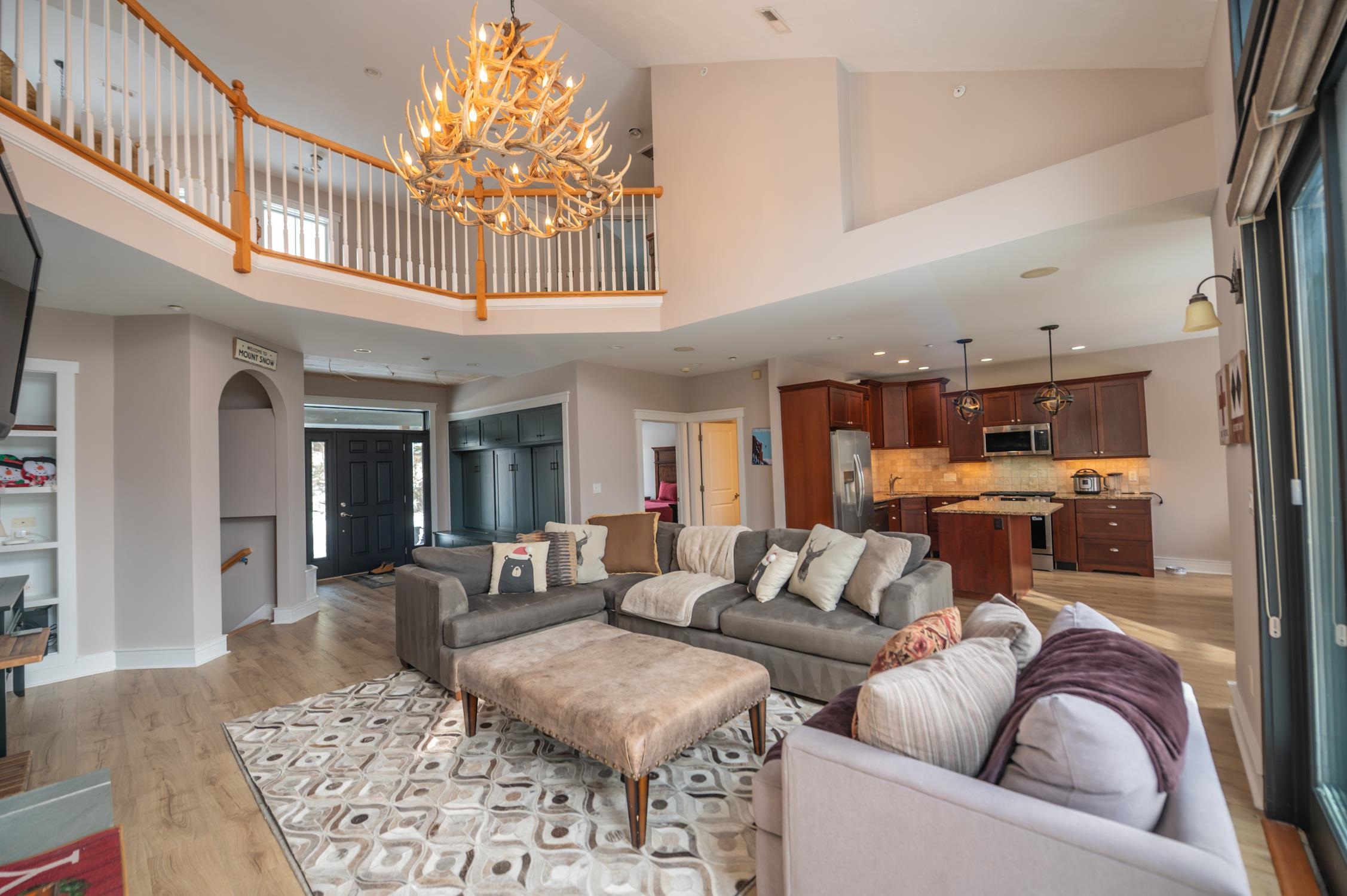 15B Boulder Ridge Dr, Dover, VT 05356