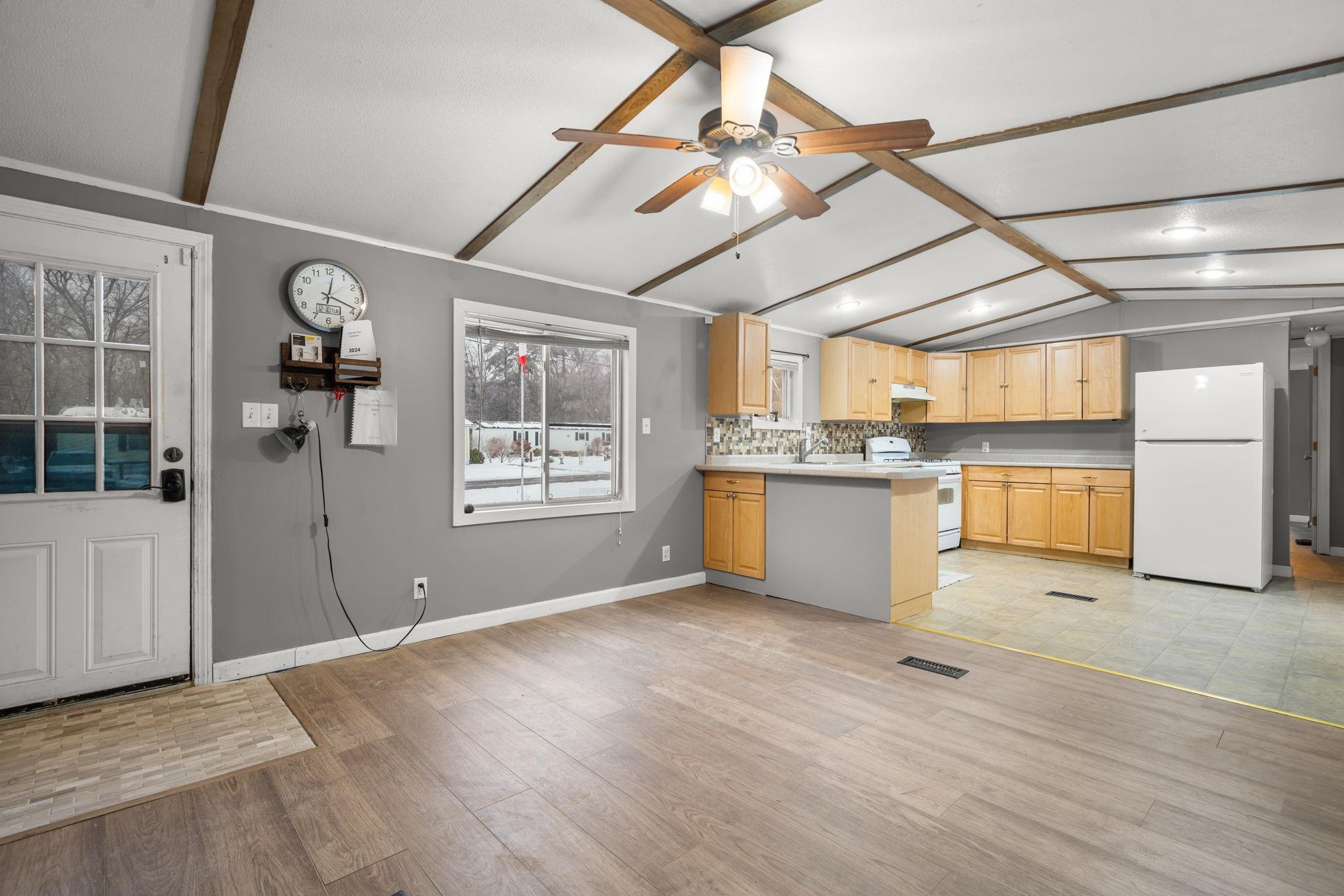 86 Martin Rd, Deering, NH 03244