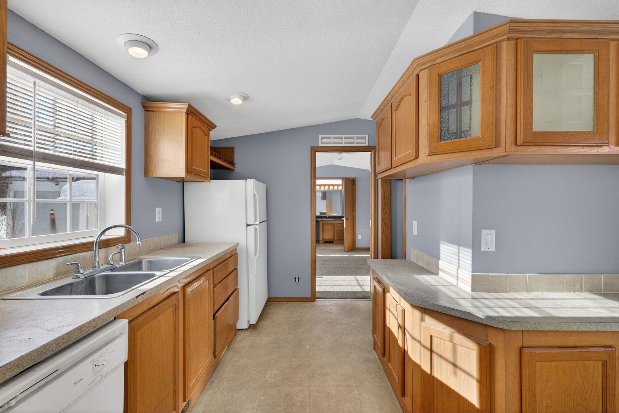 7 Puritan Ln, Ossipee, NH 03814