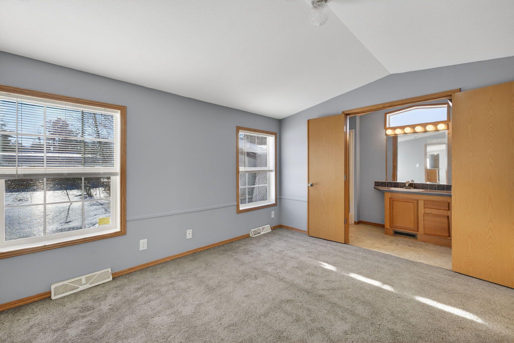 7 Puritan Ln, Ossipee, NH 03814