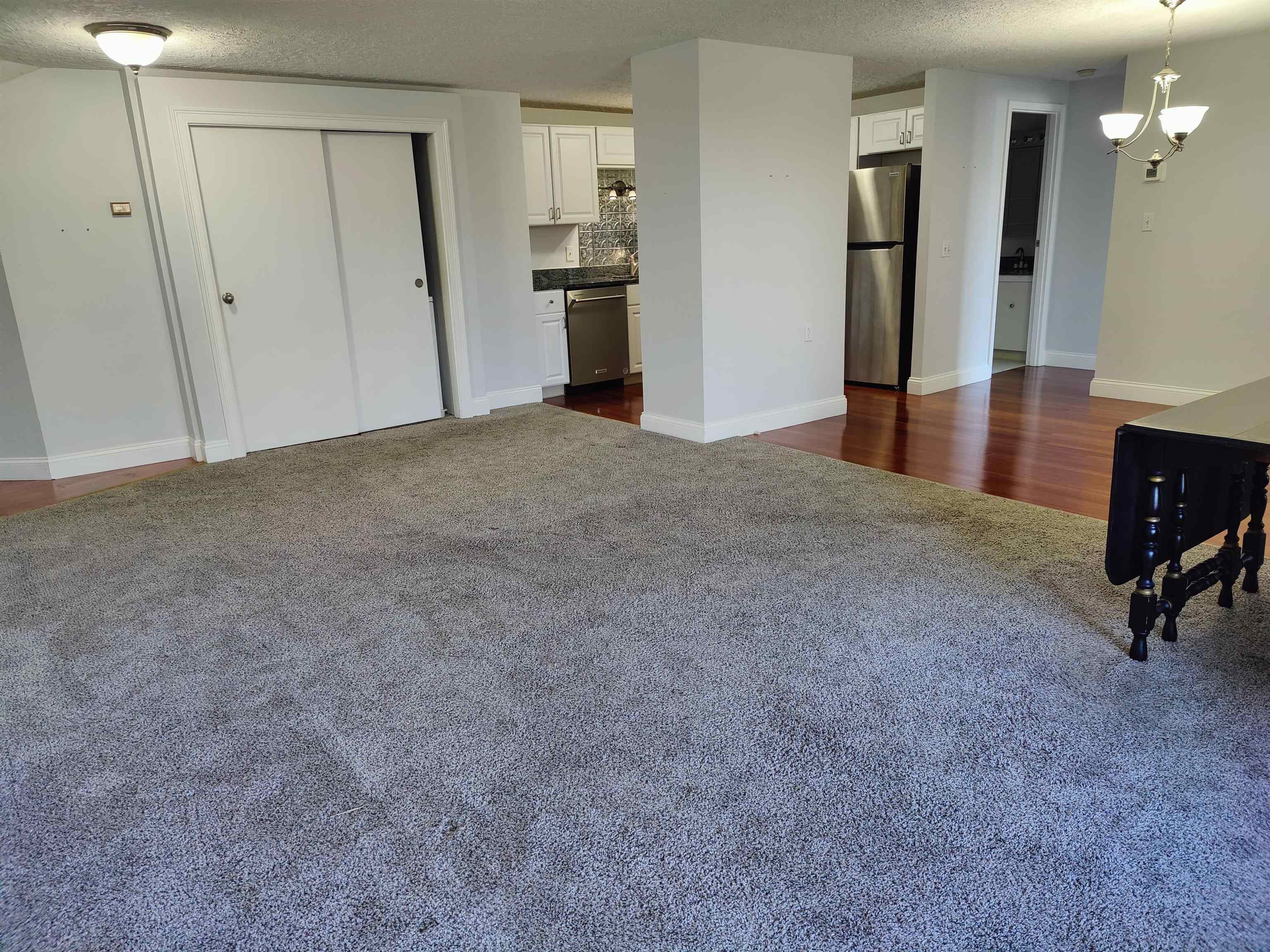 55 River Rd, Manchester, NH 03104