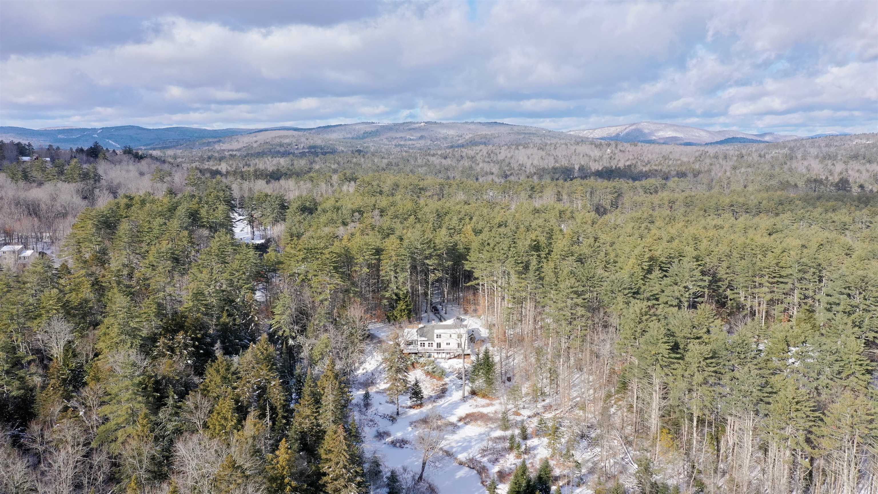 14 Fox Run Rd, Wilmot, NH 03287