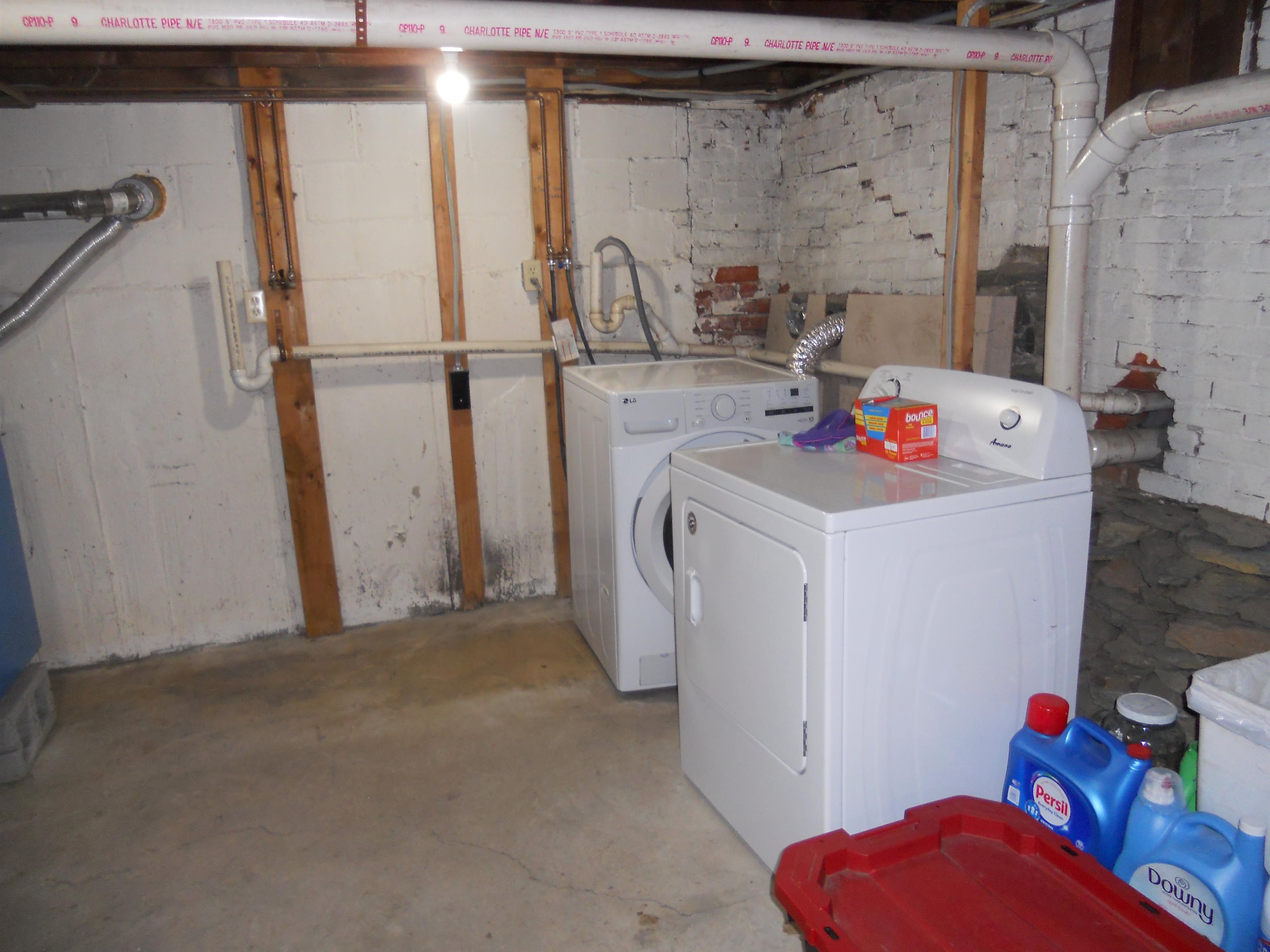 2 of 3 Laundry Hook Ups 24493654