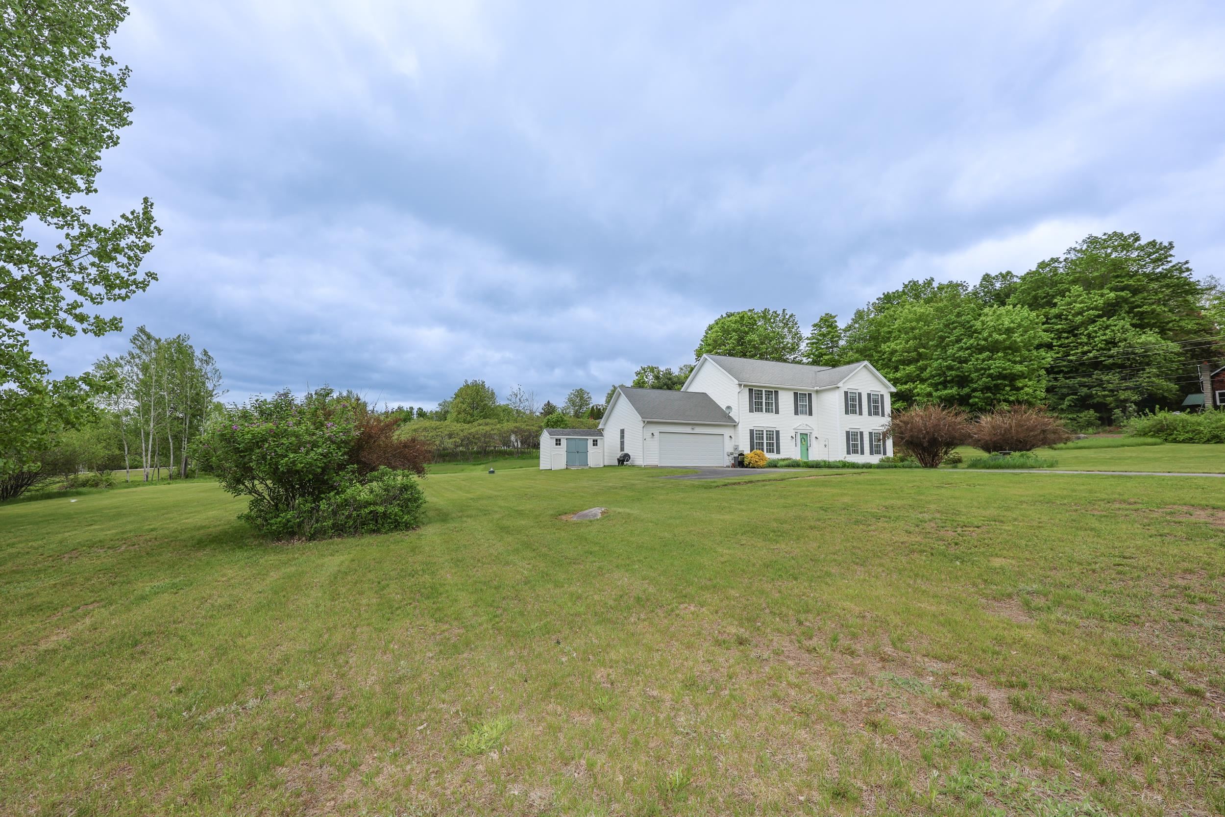 7 Fairway Dr, Franklin, NH 03235