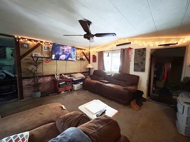 4 Dow St, Exeter, NH 03833