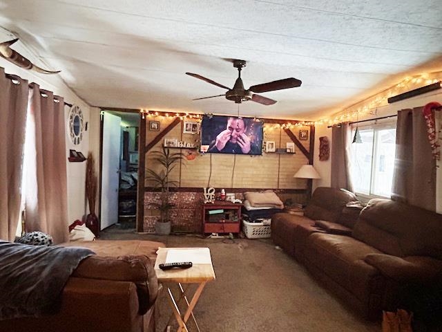 4 Dow St, Exeter, NH 03833