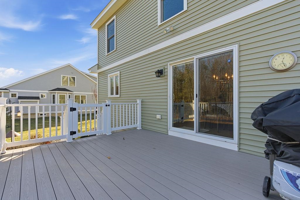 14 Sage Dr, Hampton, NH 03842