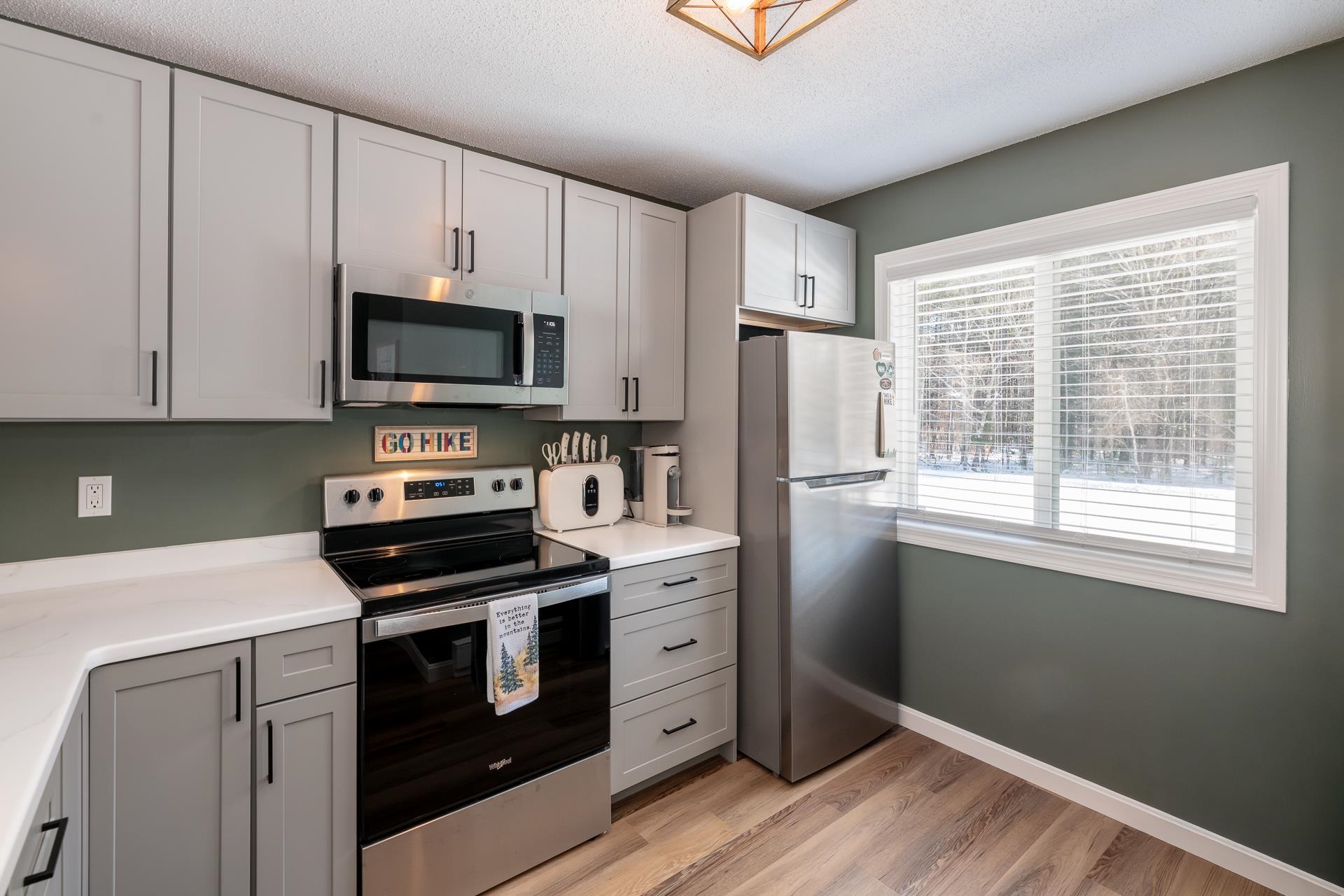 96 Star Ridge Rd, Thornton, NH 03285