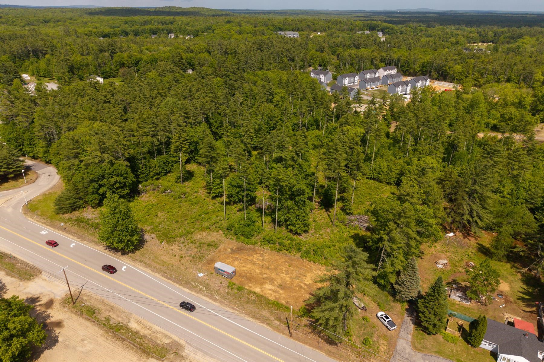 559 Calef Hw, Barrington, NH 03825