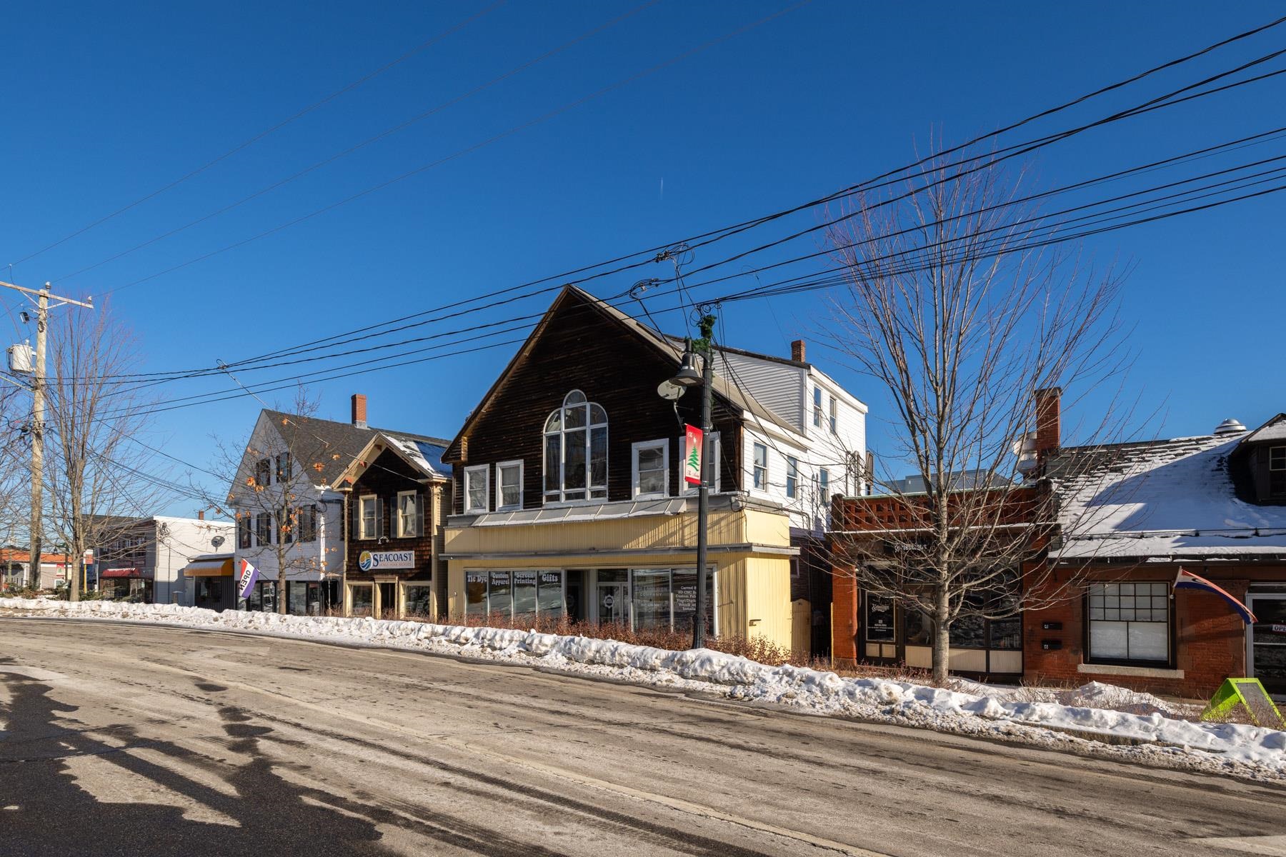 90 Market St, Somersworth, NH 03878