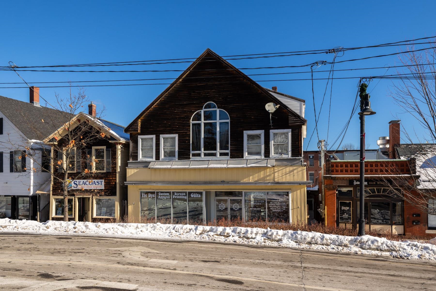 90 Market St, Somersworth, NH 03878