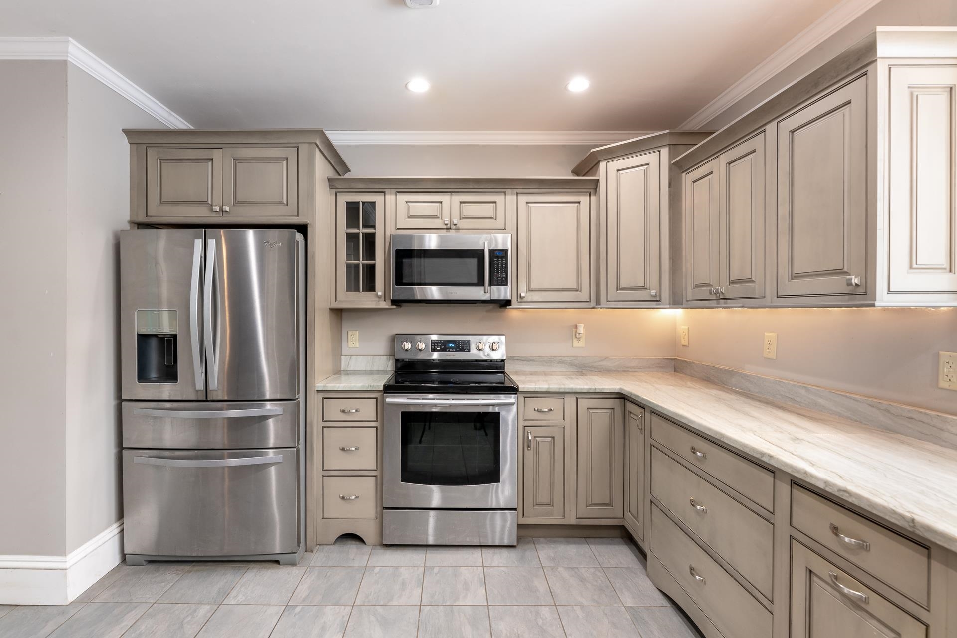 199 School St, Tilton, NH 03276