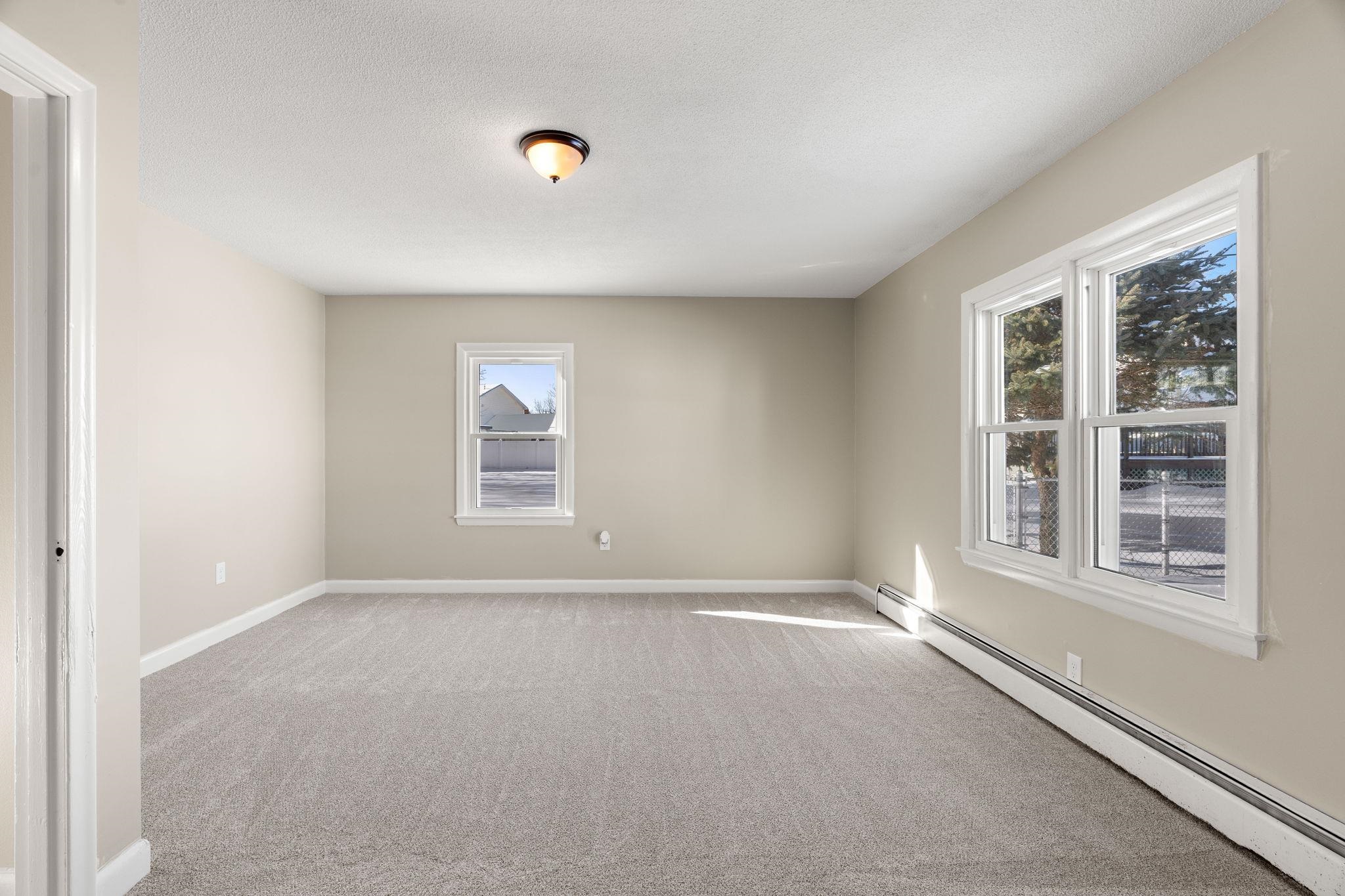 49 Lovell St, Nashua, NH 03060