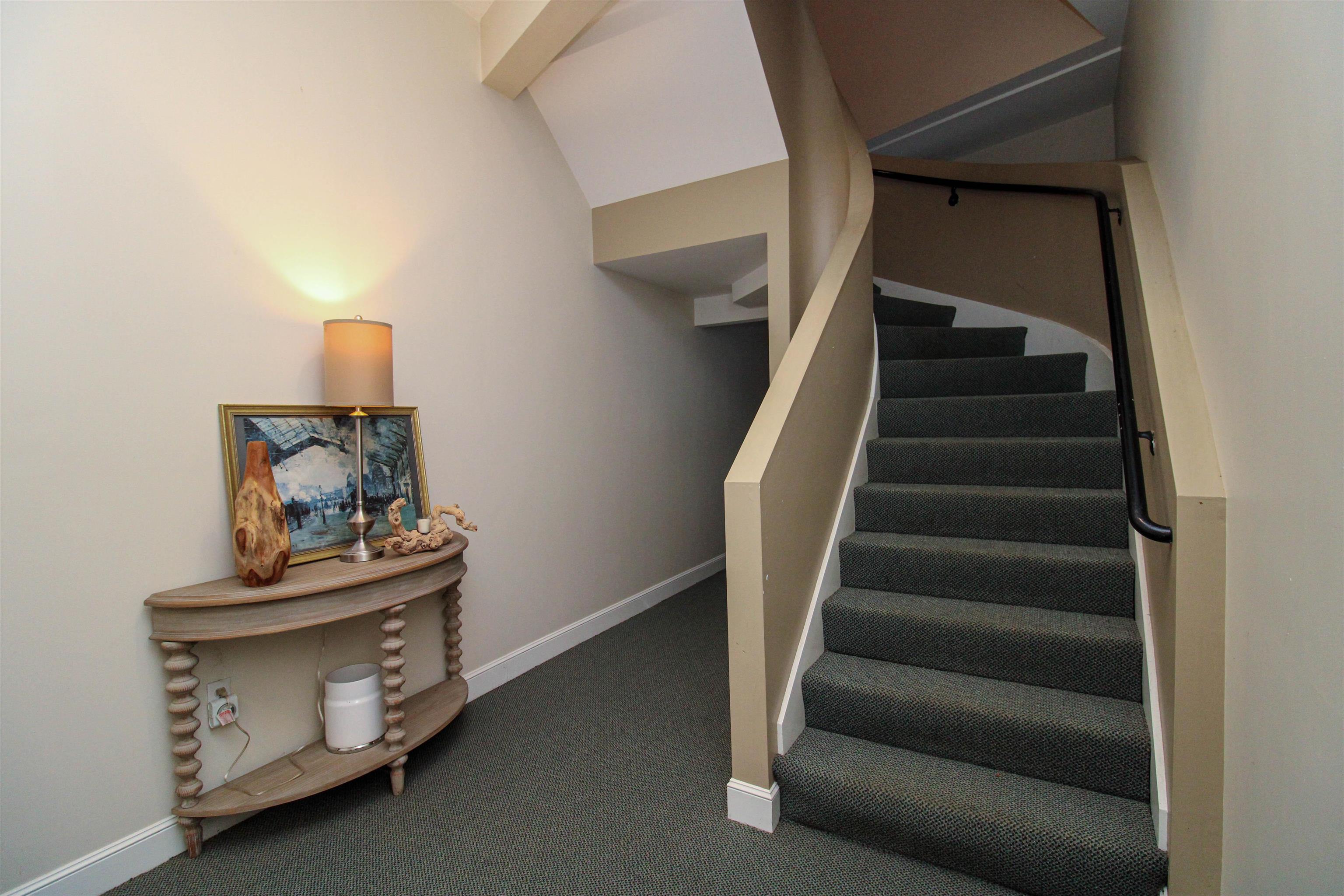 6 B Lancaster Rd, Windham, NH 03087