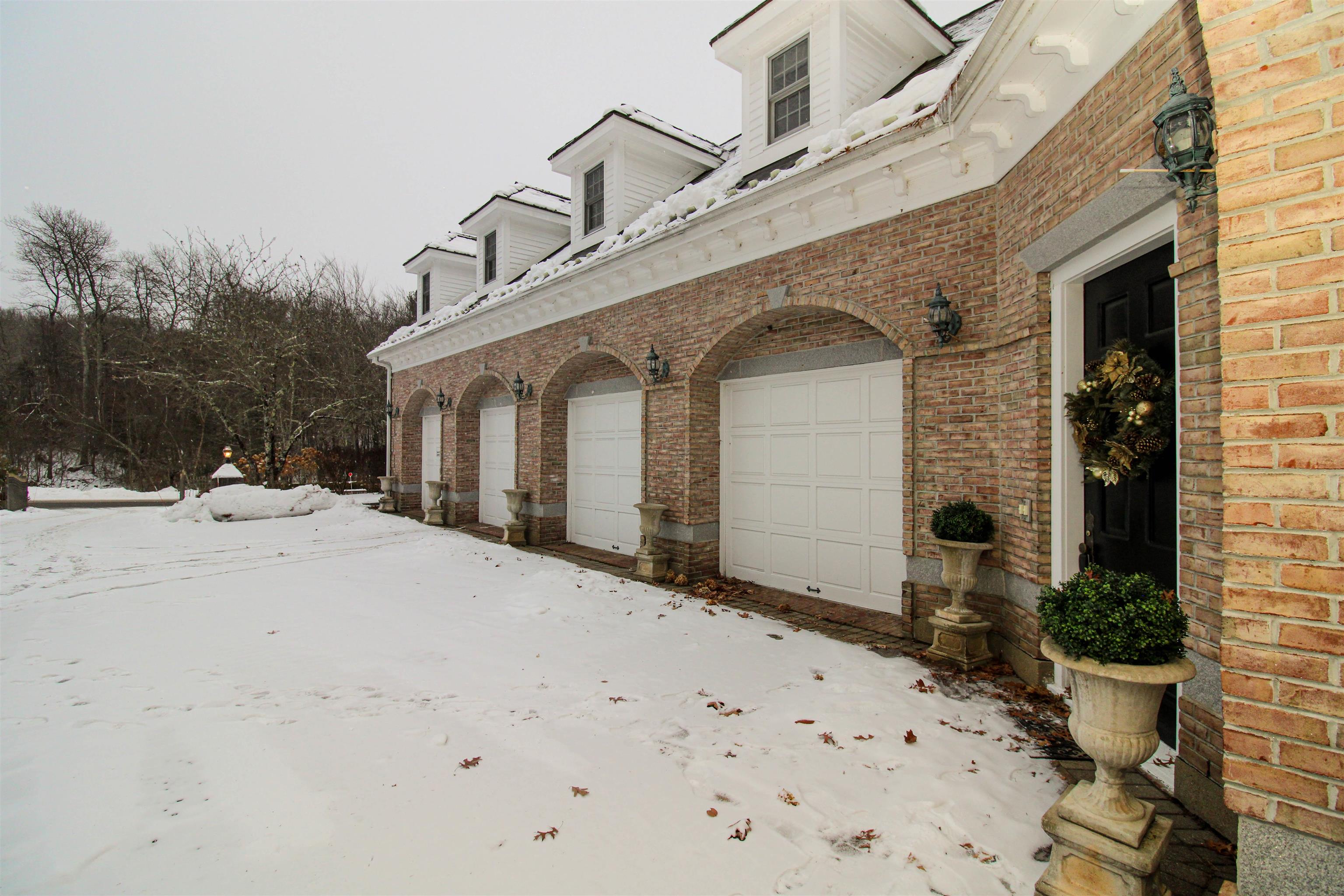 6 B Lancaster Rd, Windham, NH 03087