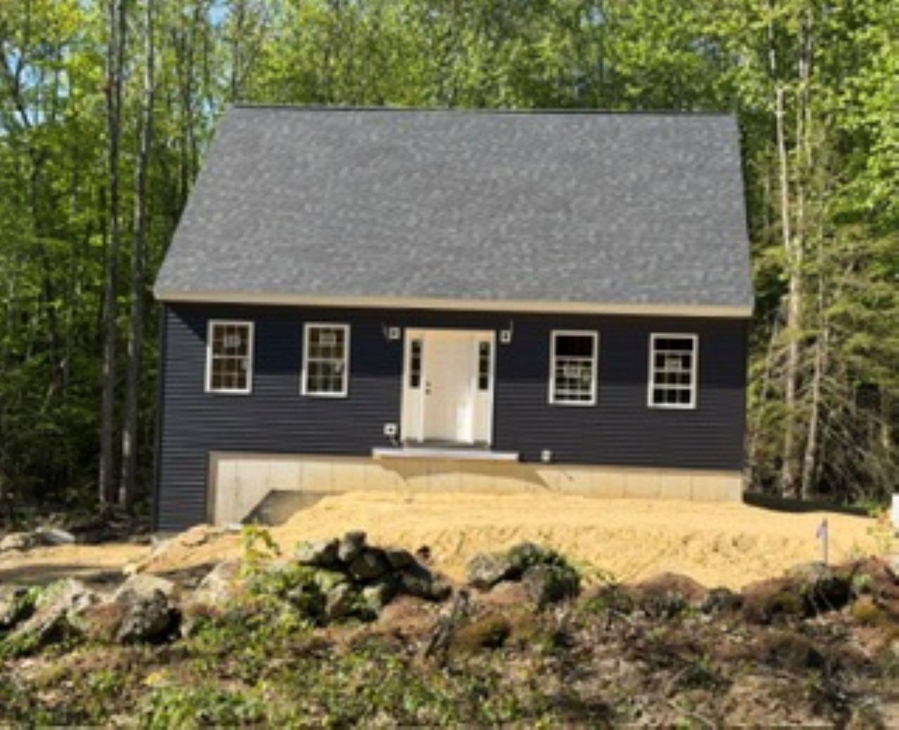145 Holmes Rd, Barnstead, NH 03225