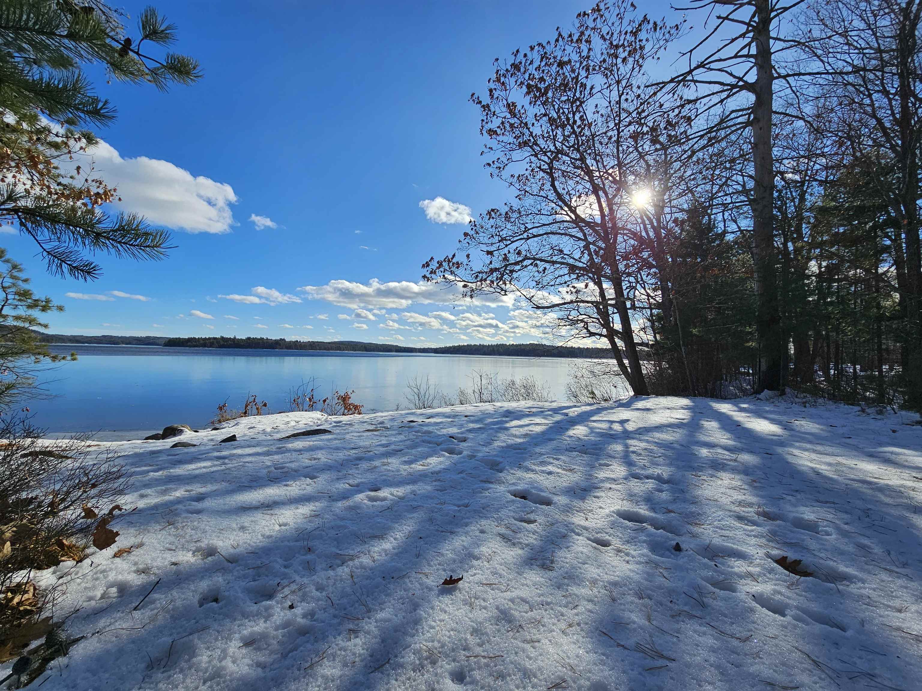 408 Manchester Rd, Auburn, NH 03032