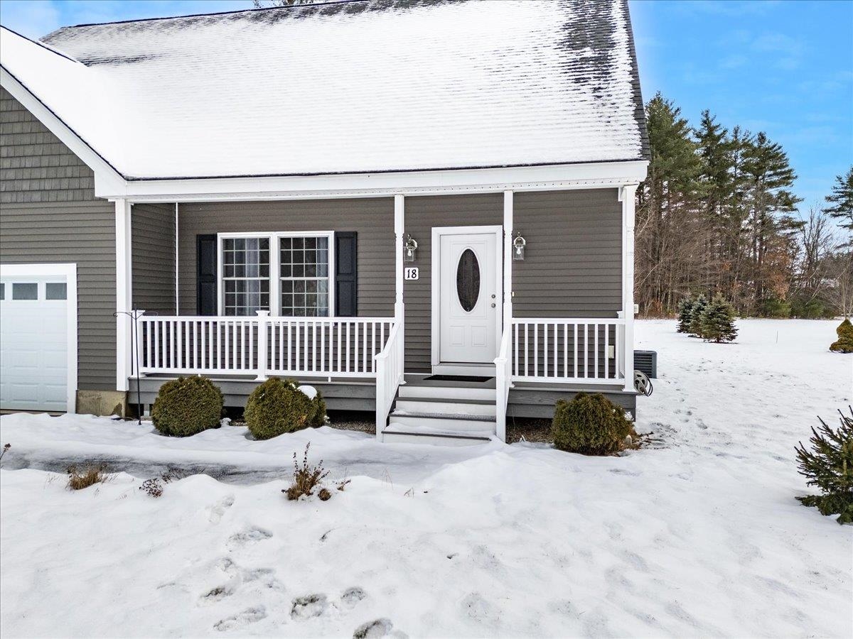18 Memory Ln, Loudon, NH 03307