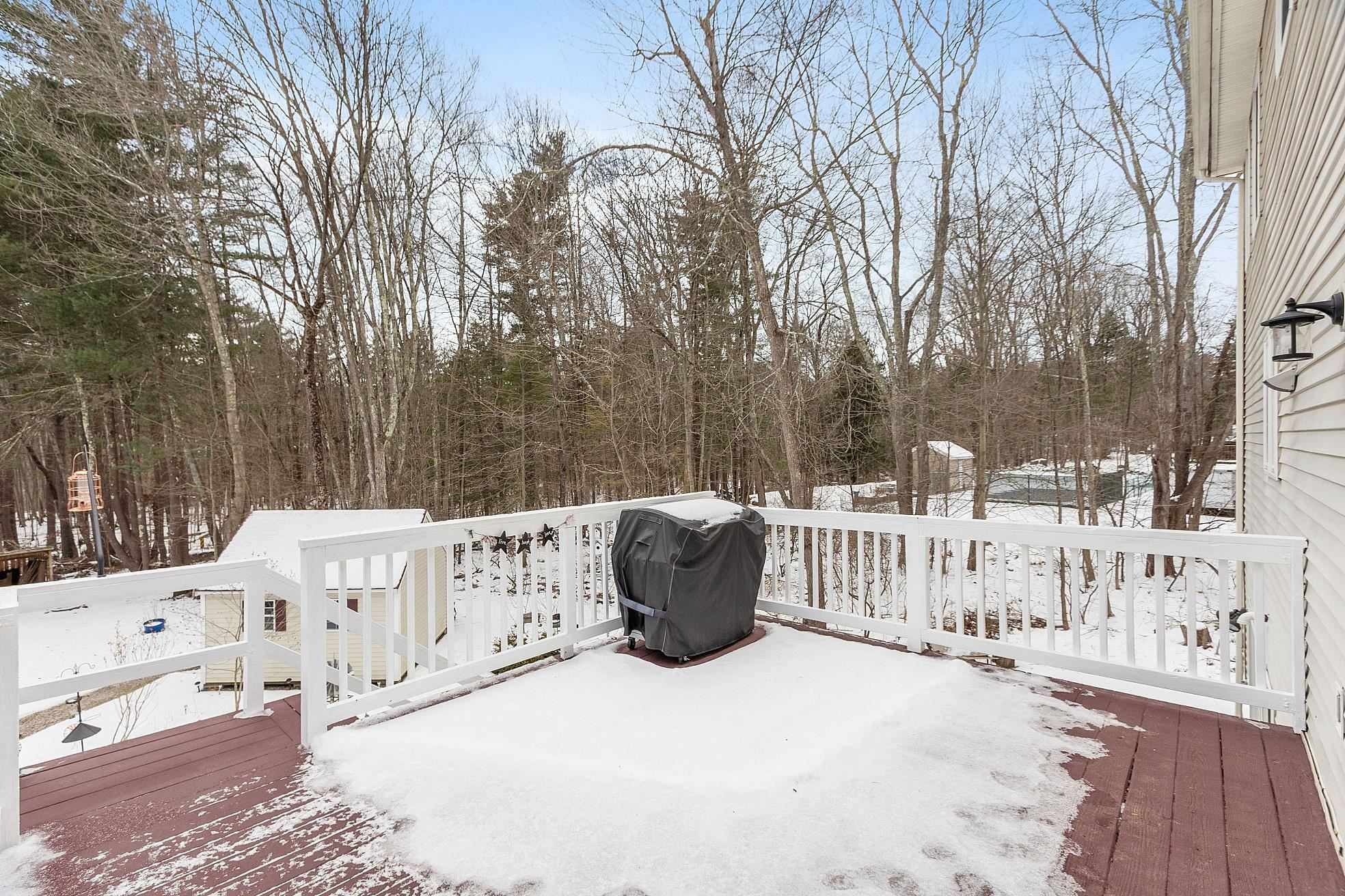 254 South Rd, Kensington, NH 03833