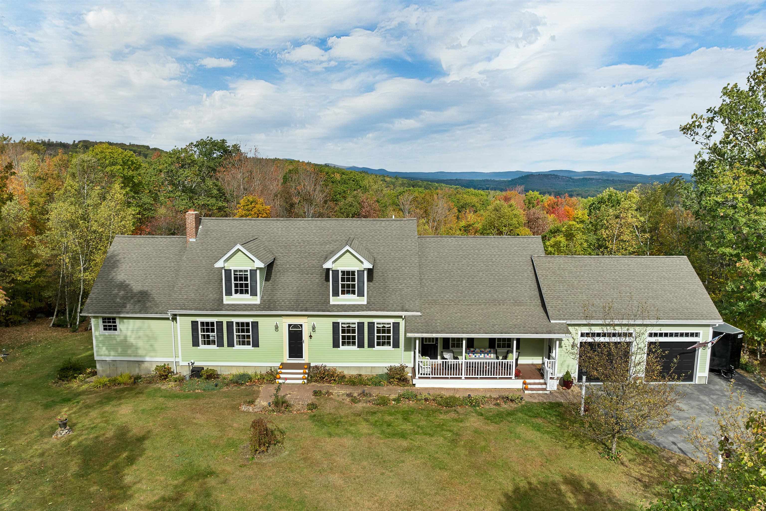 15 County Rd, Alton, NH 03810