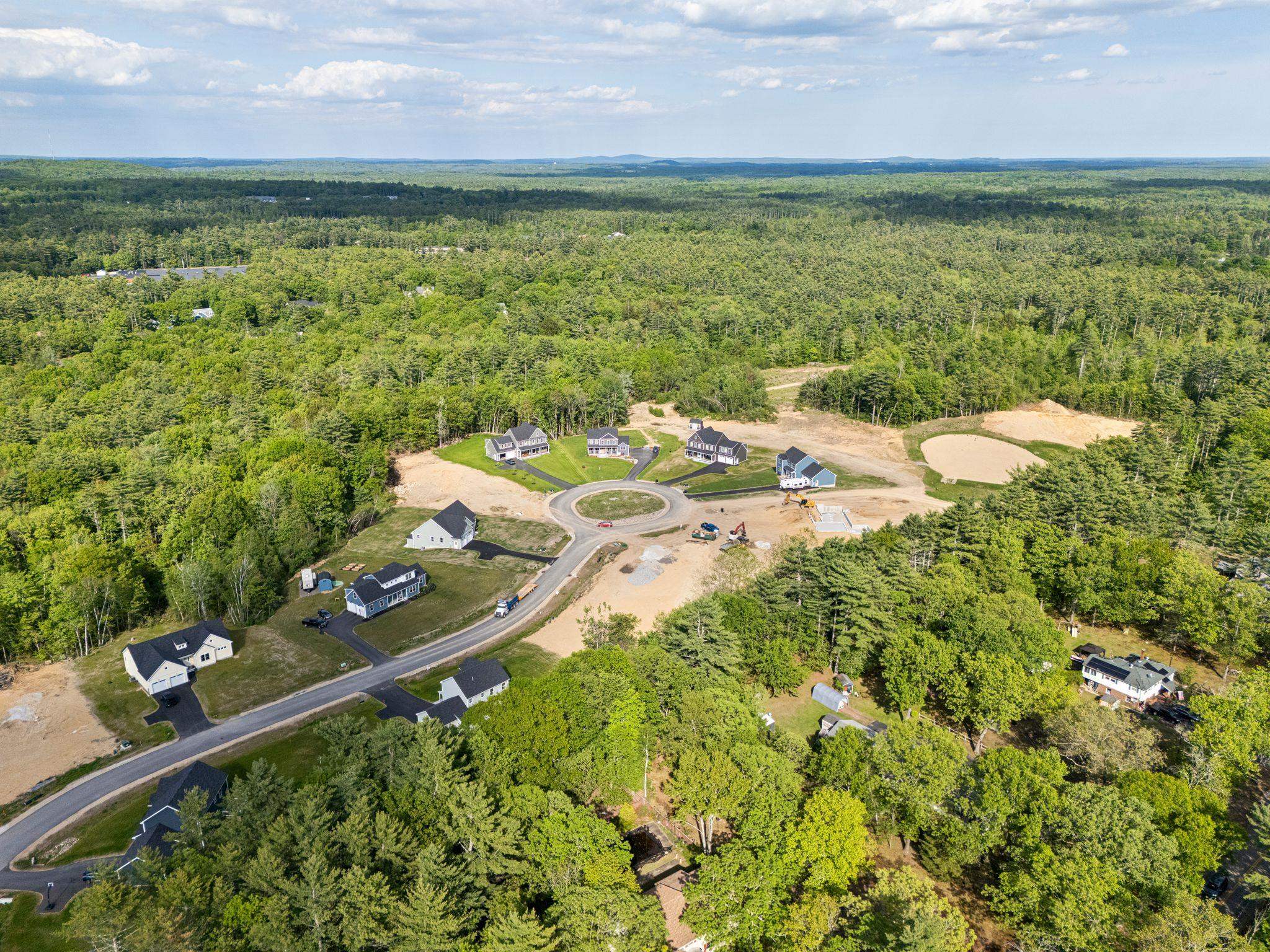 209 Mallego Rd, Barrington, NH 03825