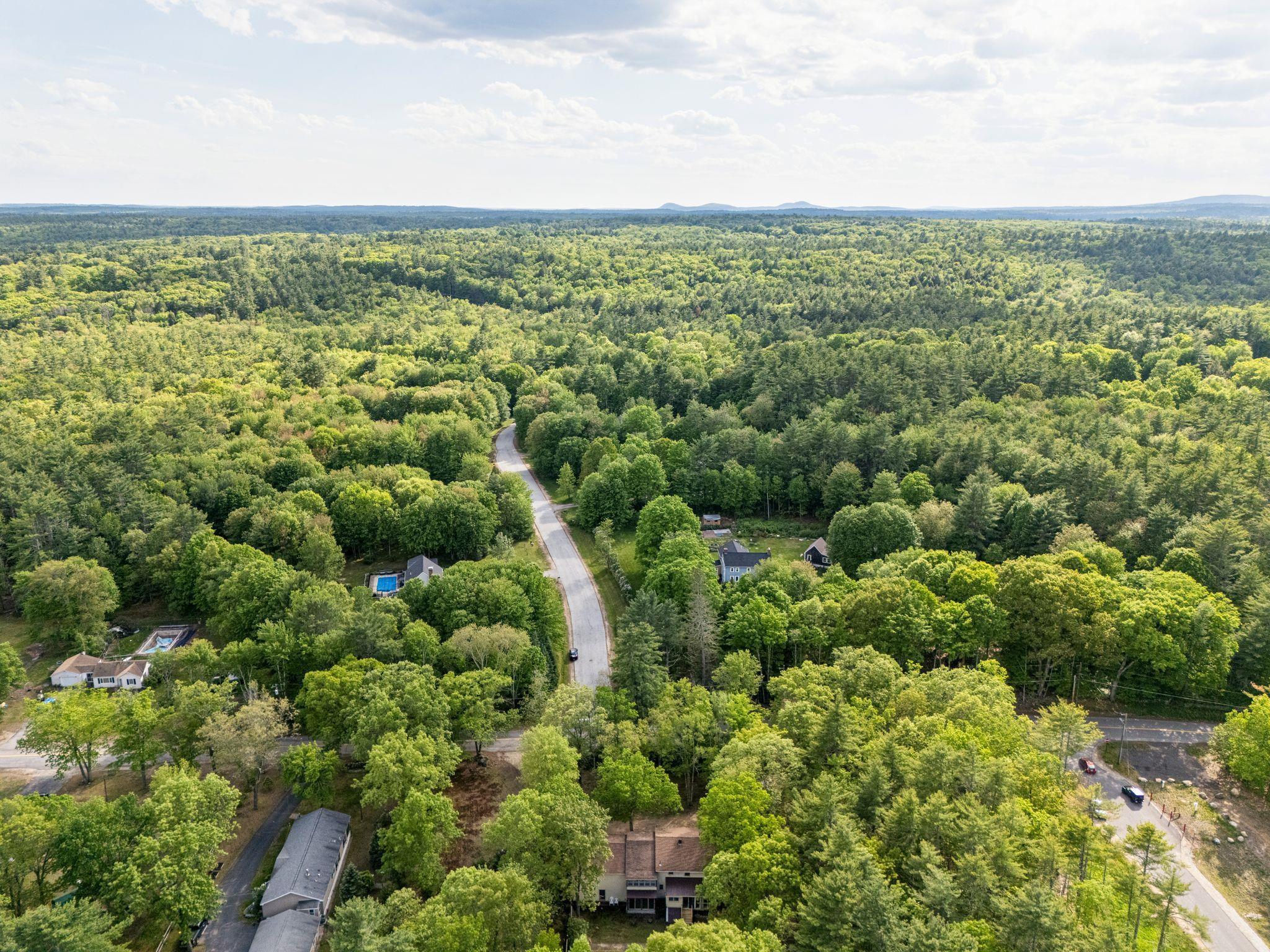 209 Mallego Rd, Barrington, NH 03825