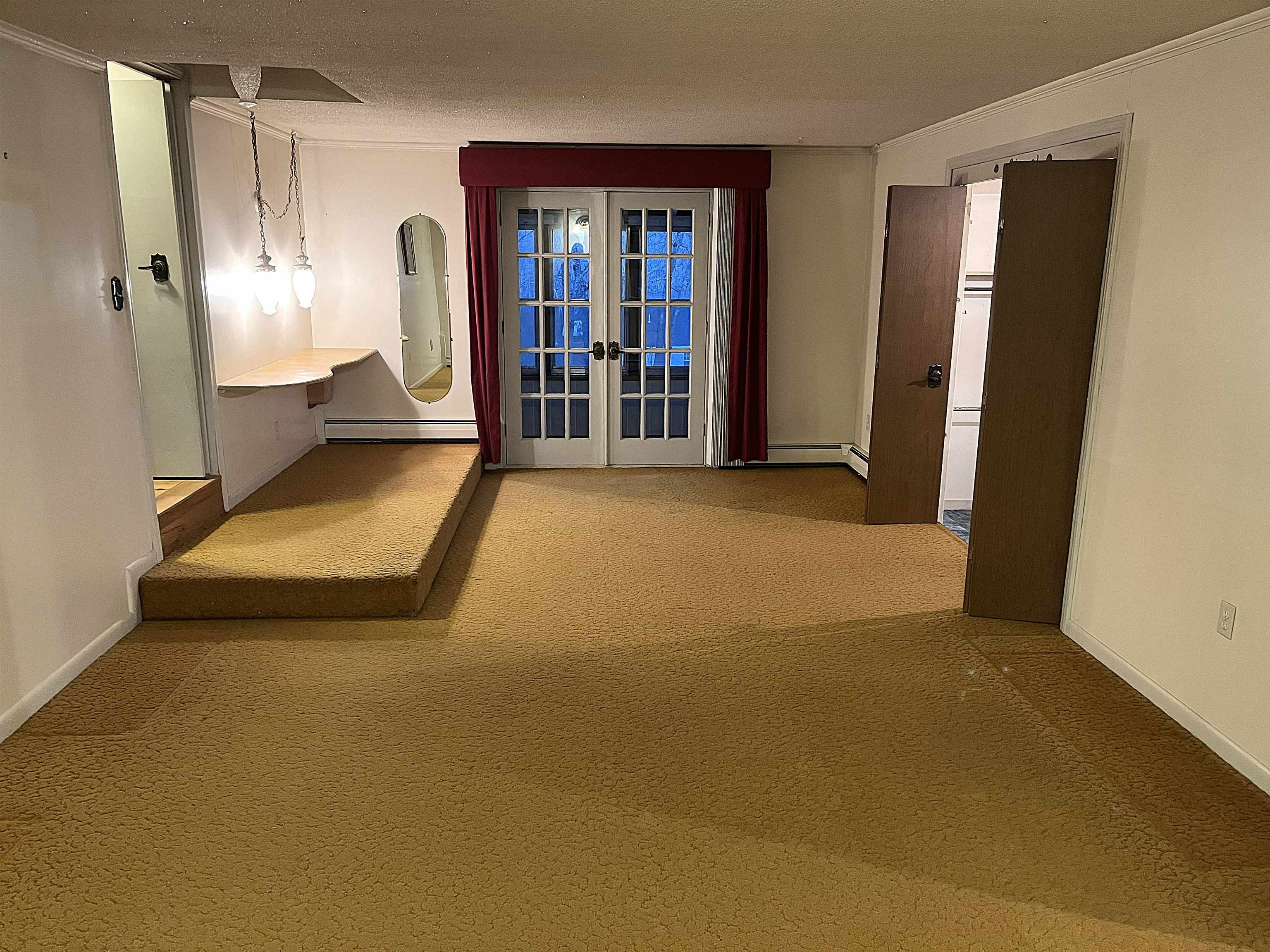 209 Mallego Rd, Barrington, NH 03825