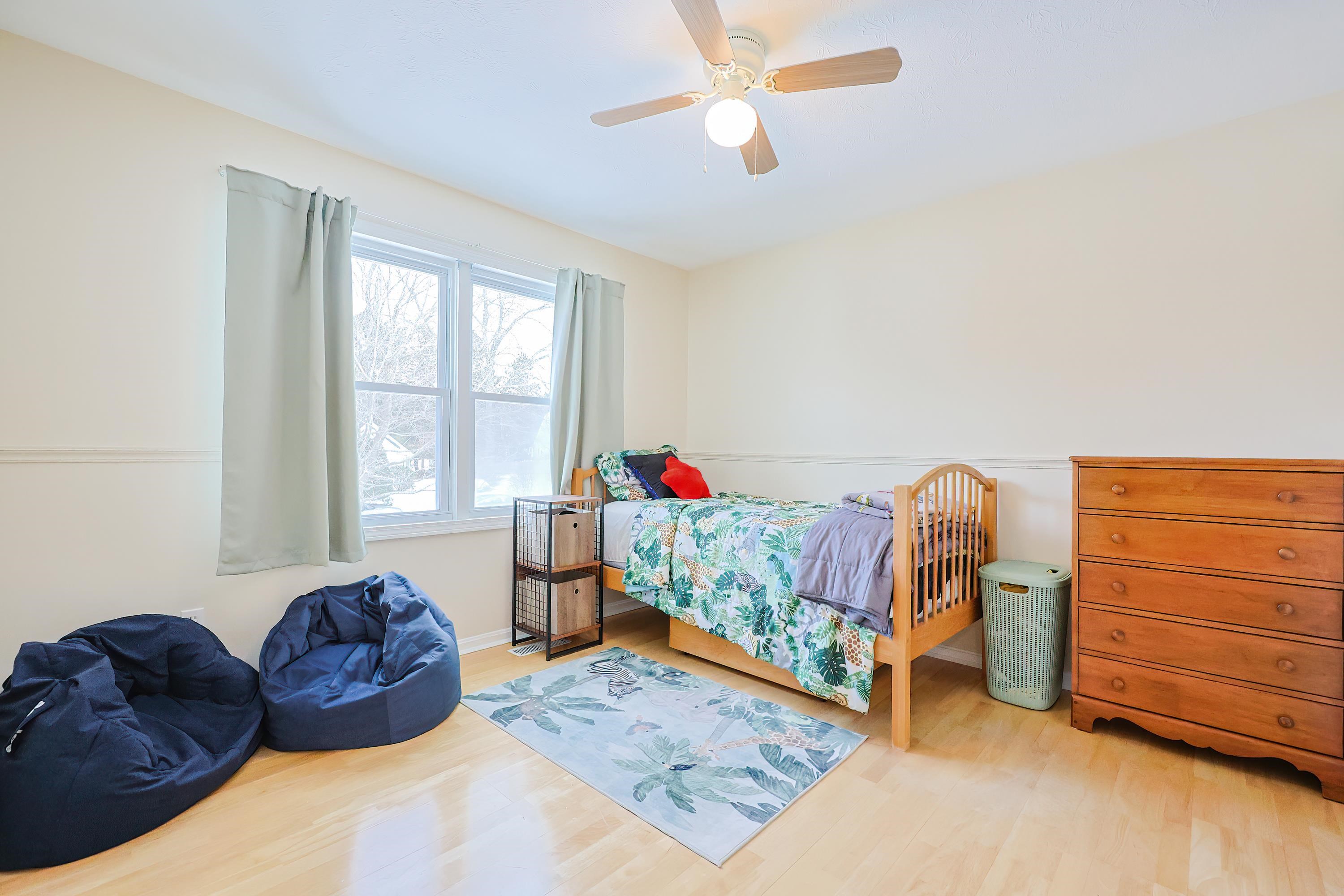 6 Pinehurst St, Hudson, NH 03051