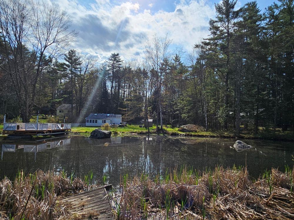 35 West Shore Rd, Swanzey, NH 03446