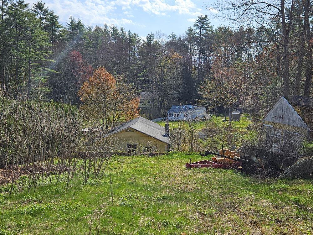35 West Shore Rd, Swanzey, NH 03446