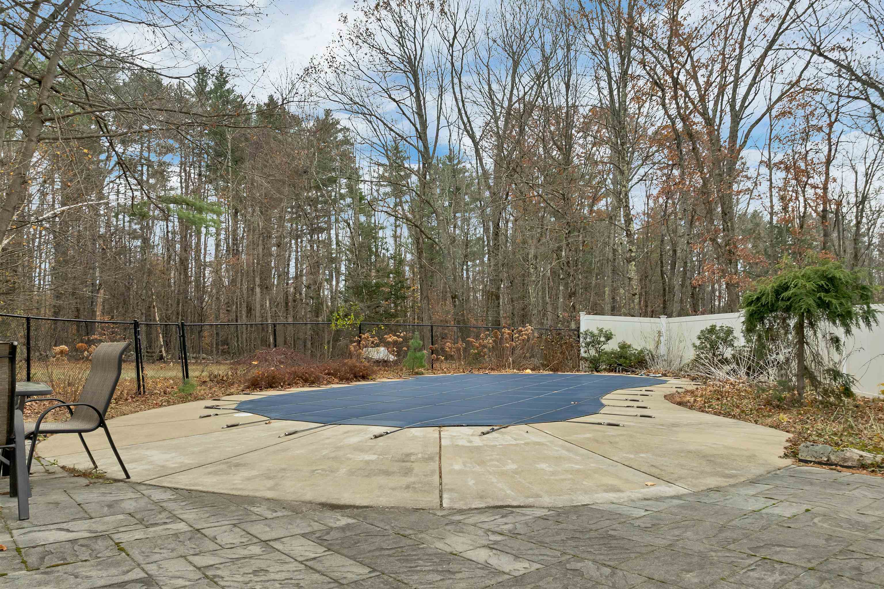 12 Highland Ter, Wolfeboro, NH 03894