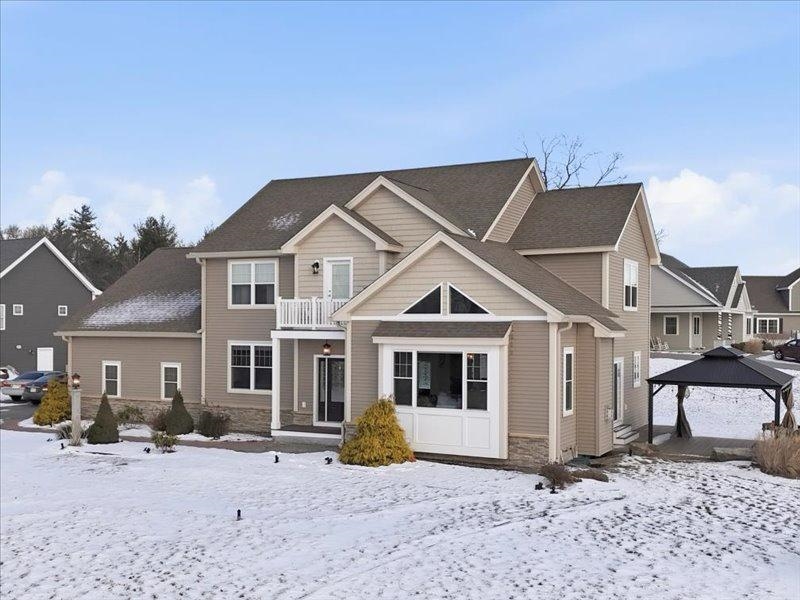 02 Aspen Dr, Pelham, NH 03076