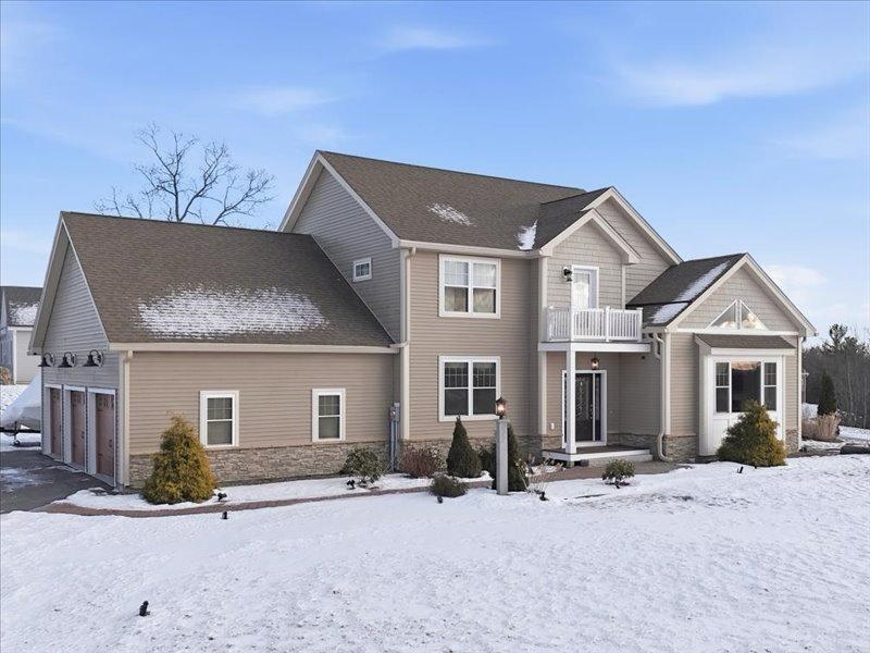 02 Aspen Dr, Pelham, NH 03076