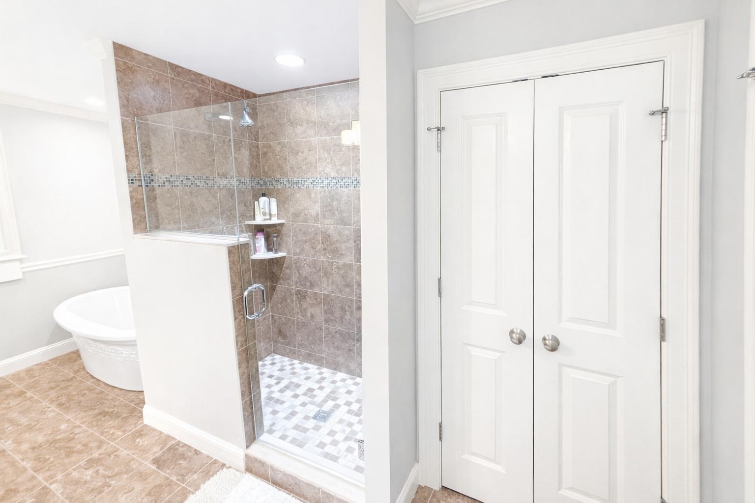 02 Aspen Dr, Pelham, NH 03076