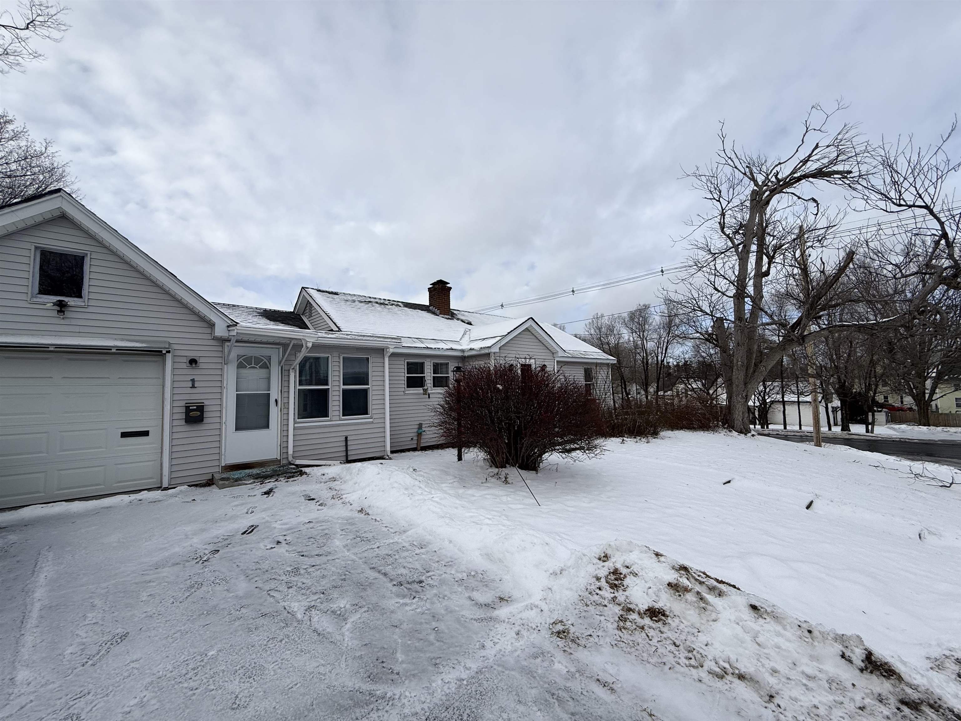 Homes for sale in Claremont, NH | 1 Highland Ave, Claremont, NH 03743 | MLS# 5073351