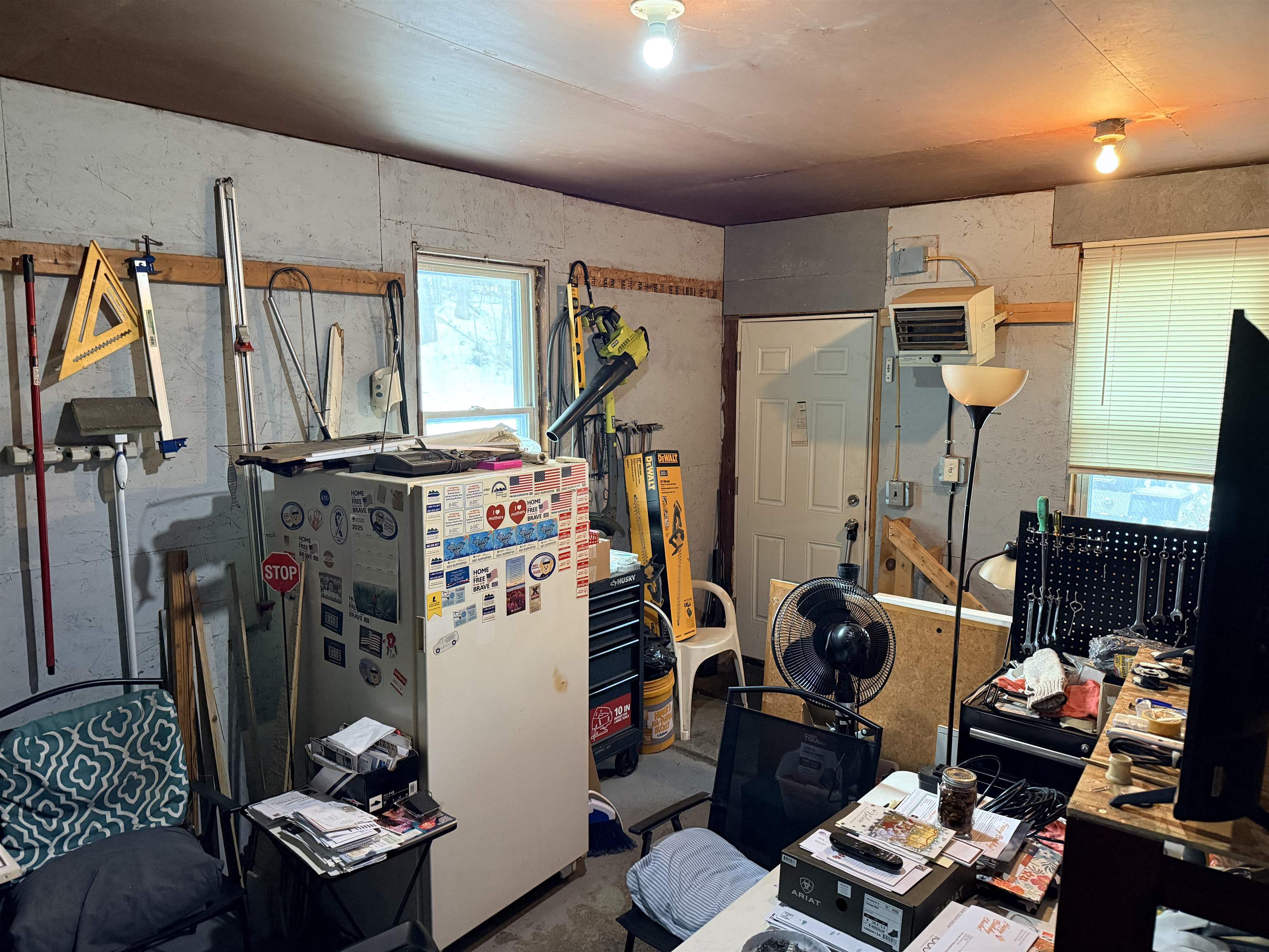 1 Highland Ave, Claremont, NH 03743