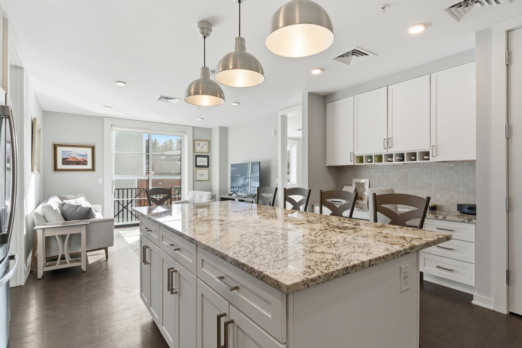 51 Elm Street — photo 1