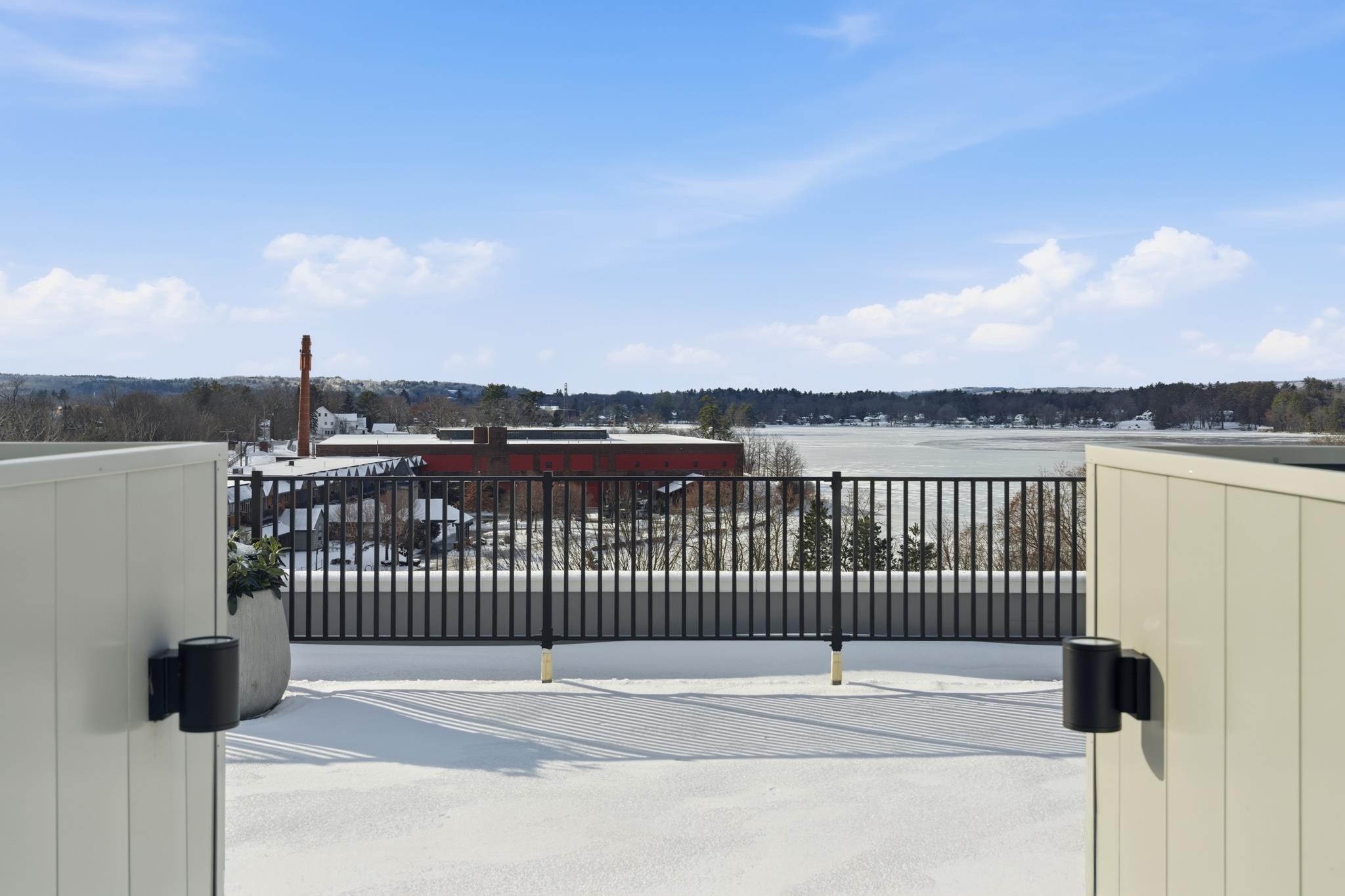 51 Elm St, Laconia, NH 03246