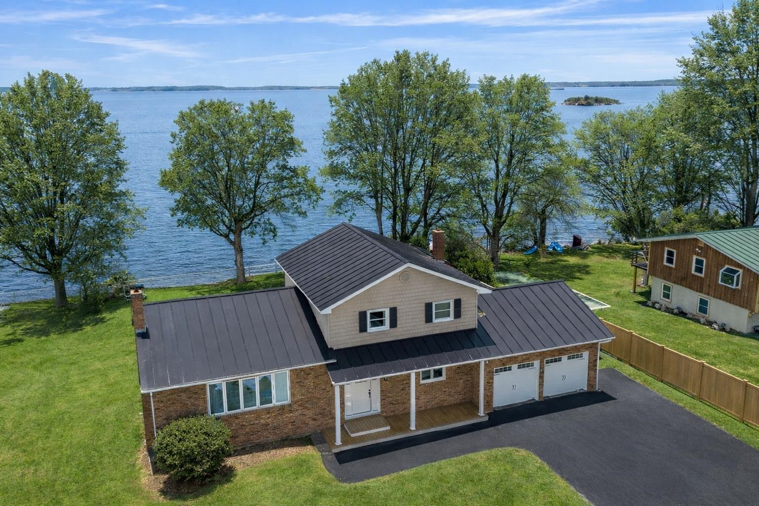 Homes for sale in St. Albans Town, VT | 4542 Maquam Shore Rd, St. Albans Town, VT 05488 | MLS# 5073388