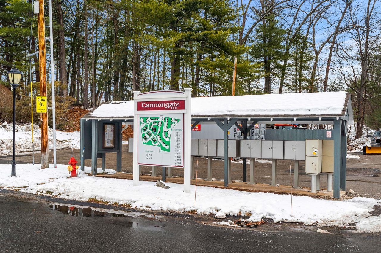 33 Cannongate Rd, Nashua, NH 03063