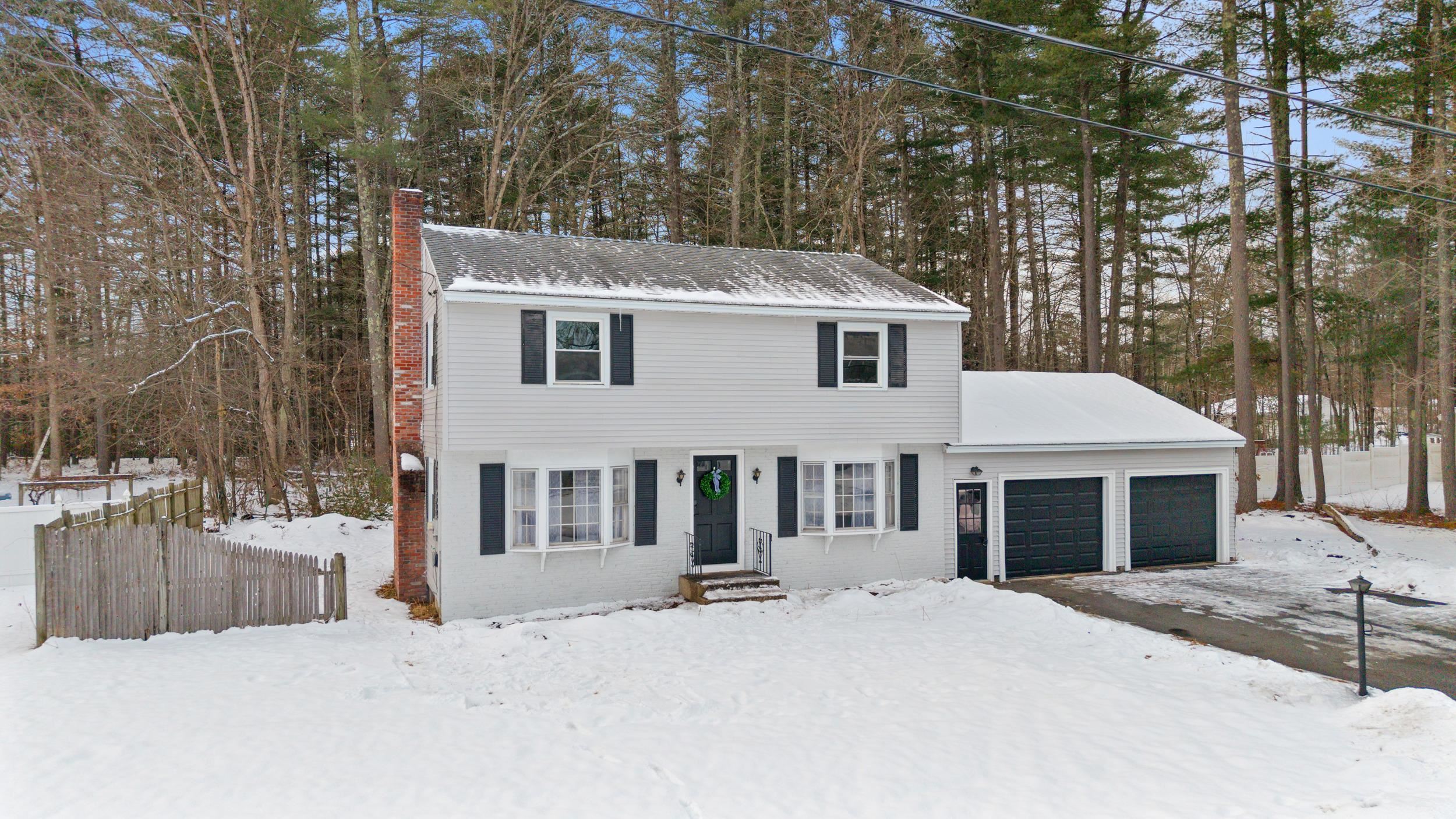 9 Edgewood Ave, Merrimack, NH 03054