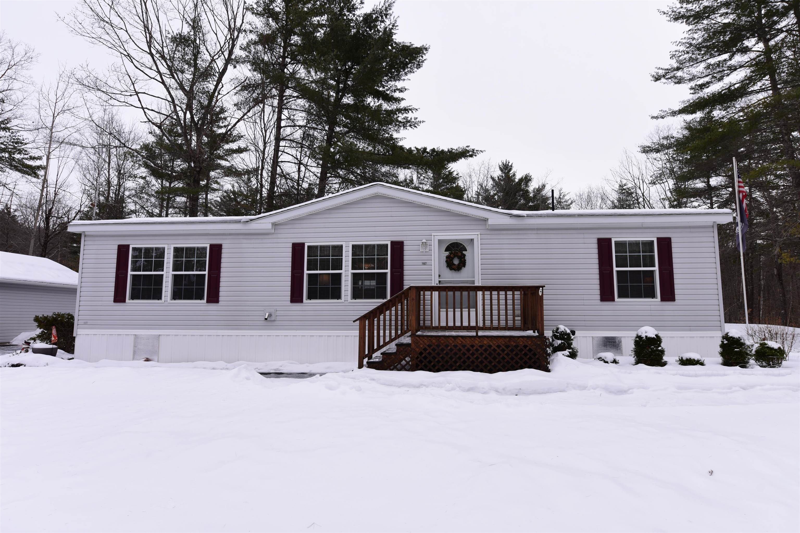 167 Blake Hill Rd, Conway, NH 03813