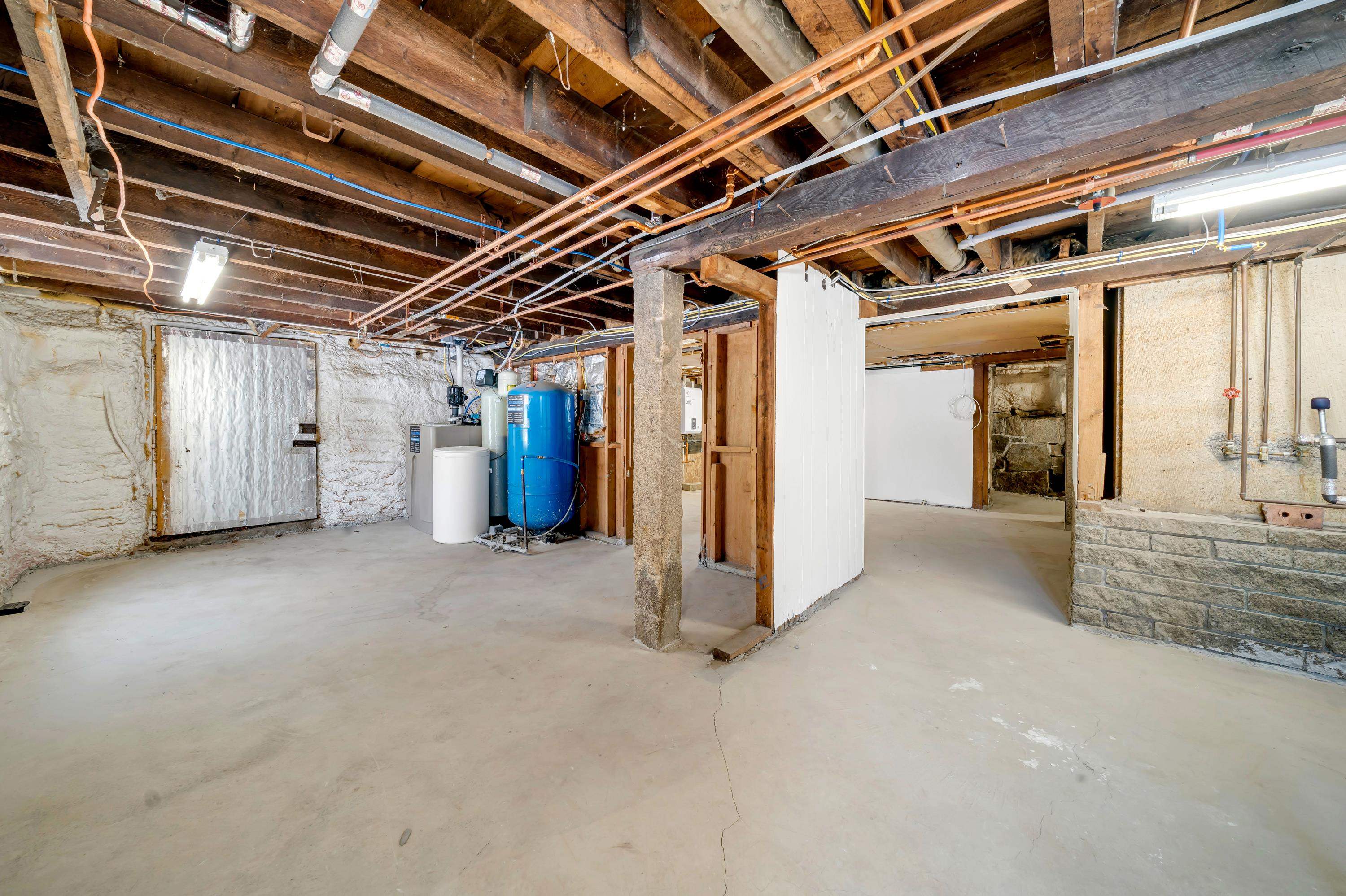 315 Hackett Hill Rd, Hooksett, NH 03106