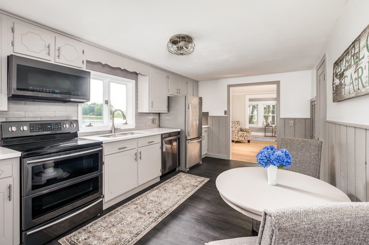 354 Dover Point Rd, Dover, NH 03820