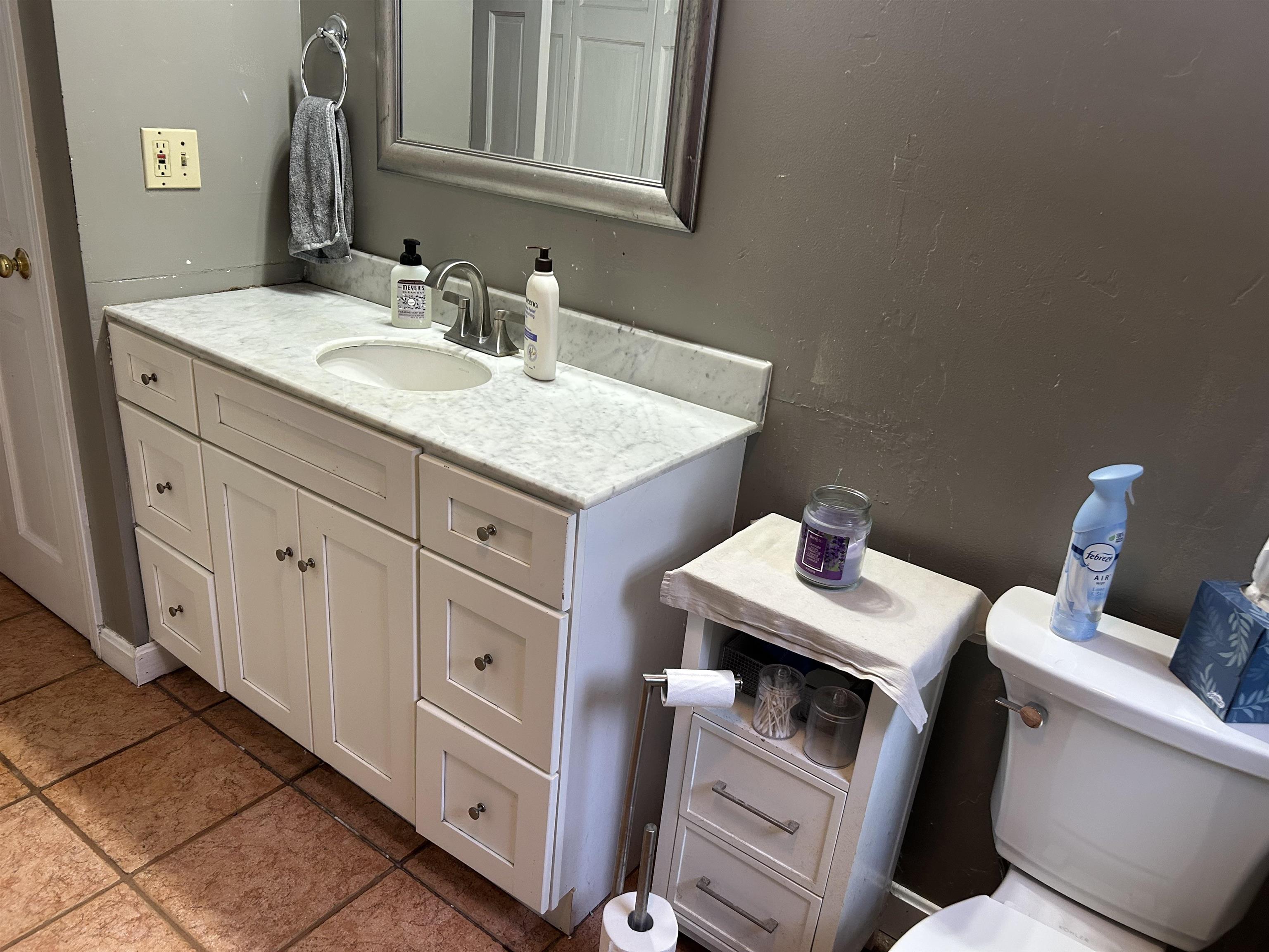 3 Partridge Ln, East Kingston, NH 03827