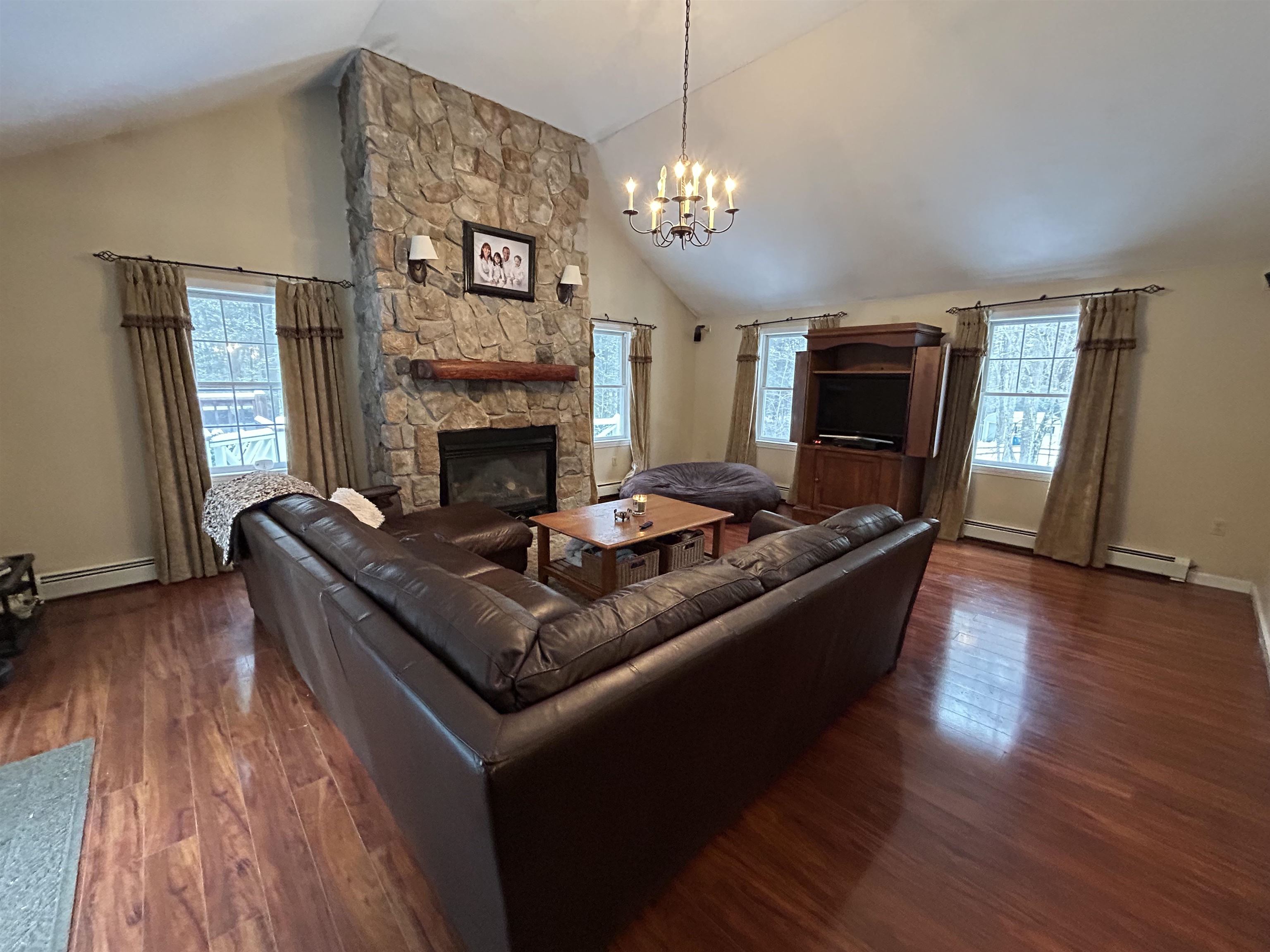 3 Partridge Ln, East Kingston, NH 03827