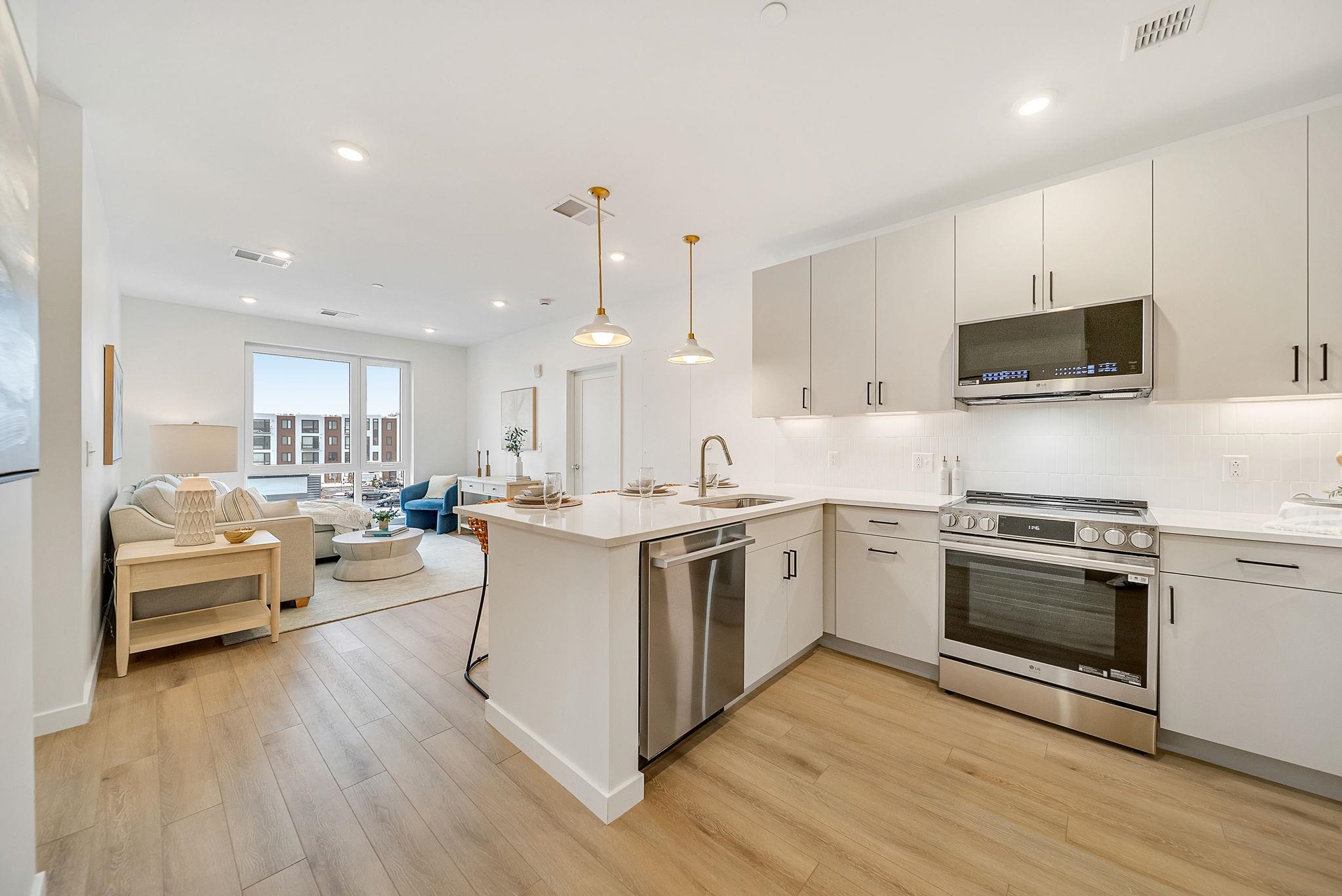 80 Constitution Ave #317, Portsmouth, NH 03801