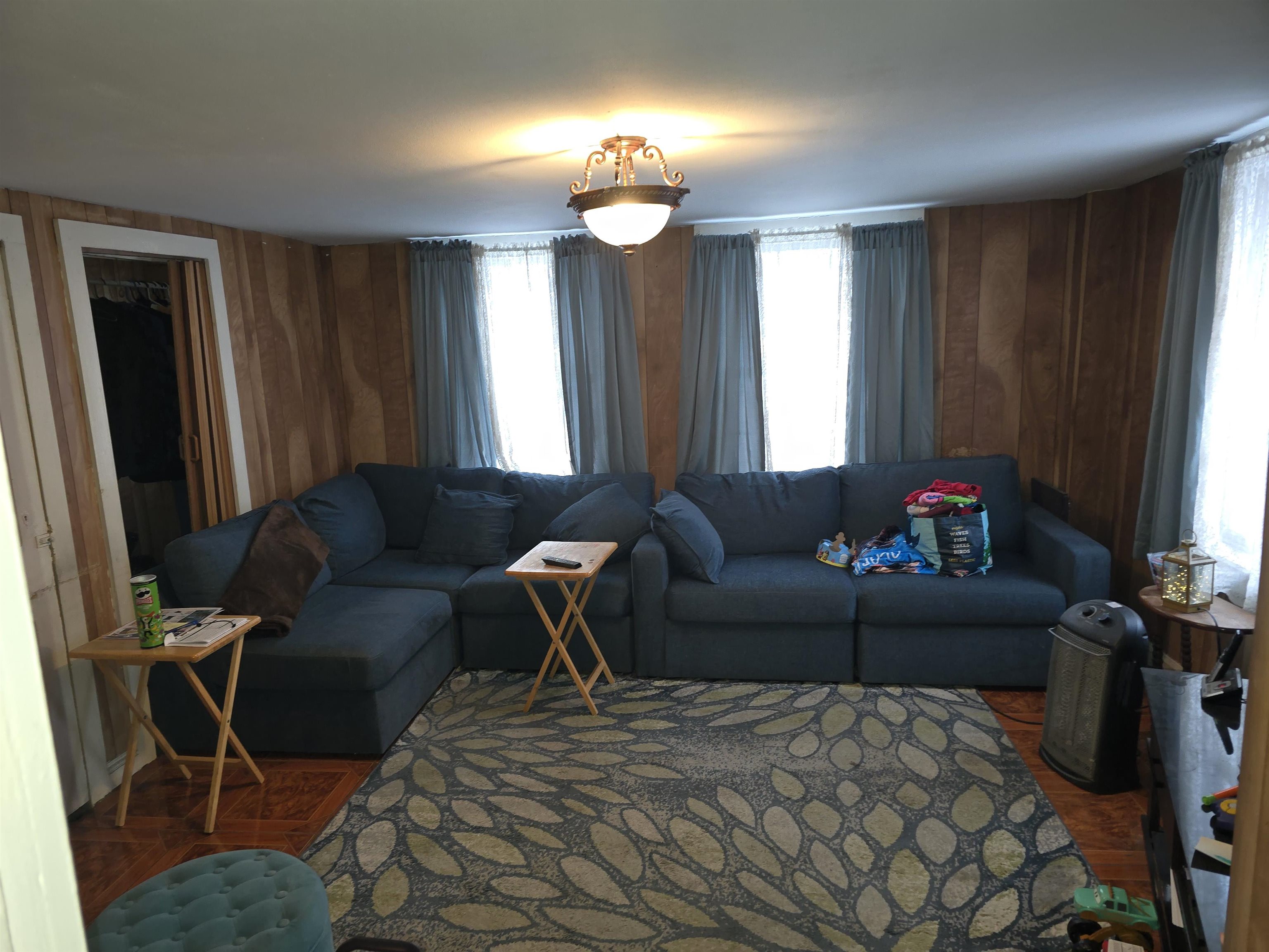 living Room 24585564