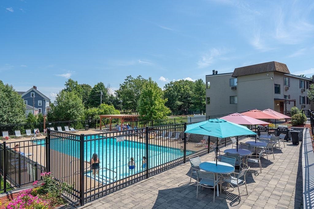 9 Treetop Cir, Laconia, NH 03246